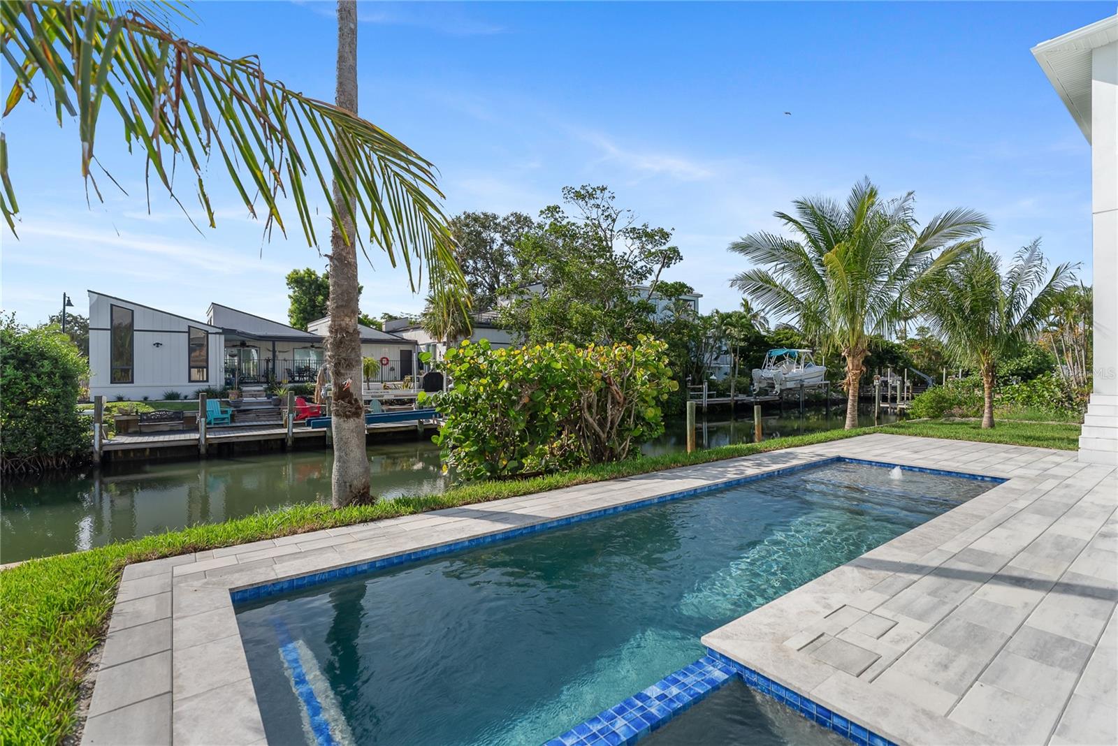Image 5 of 100 For 530 De Narvaez Drive