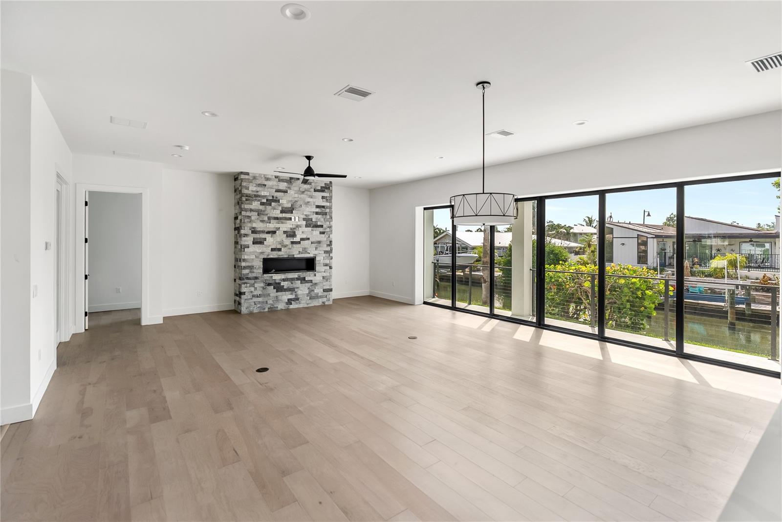 Image 59 of 100 For 530 De Narvaez Drive