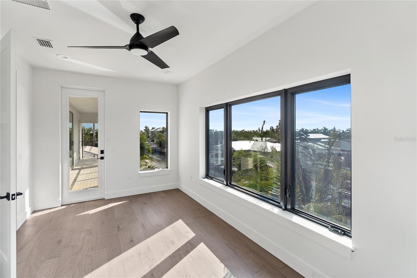 Image 63 of 100 For 530 De Narvaez Drive