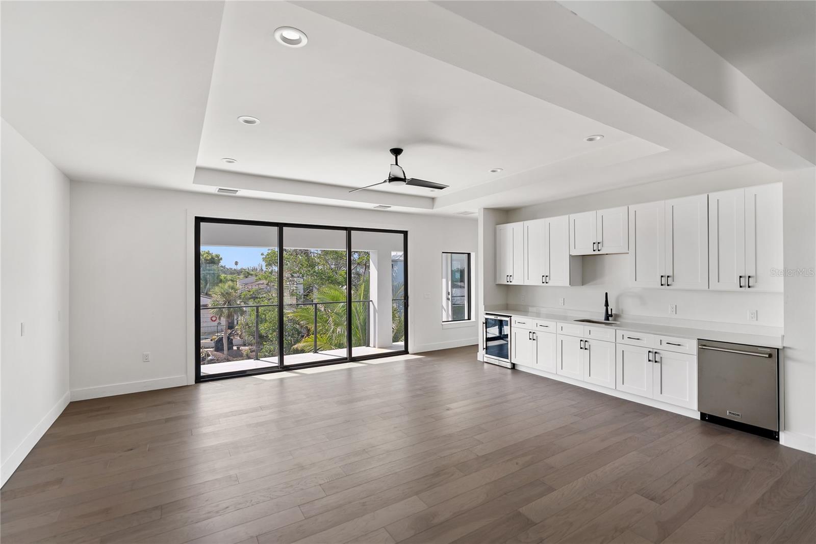 Image 70 of 100 For 530 De Narvaez Drive
