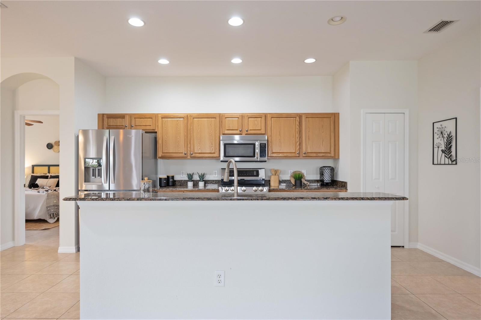 Image 17 of 38 For 4405 Lenox Boulevard