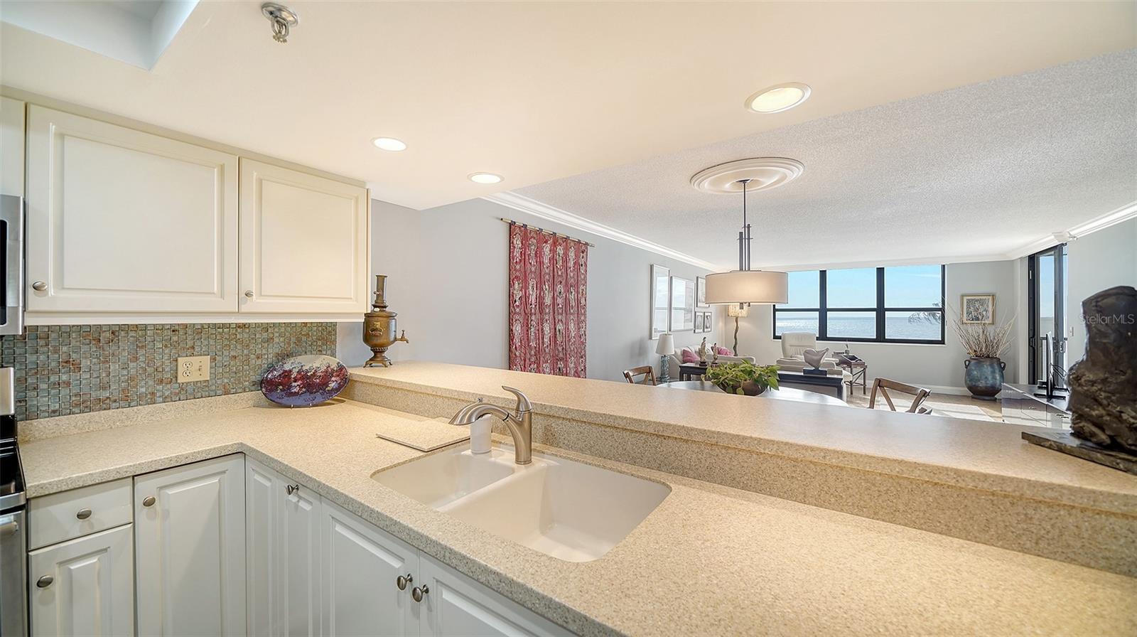 Image 16 of 36 For 4545 Gulf Of Mexico Drive 408