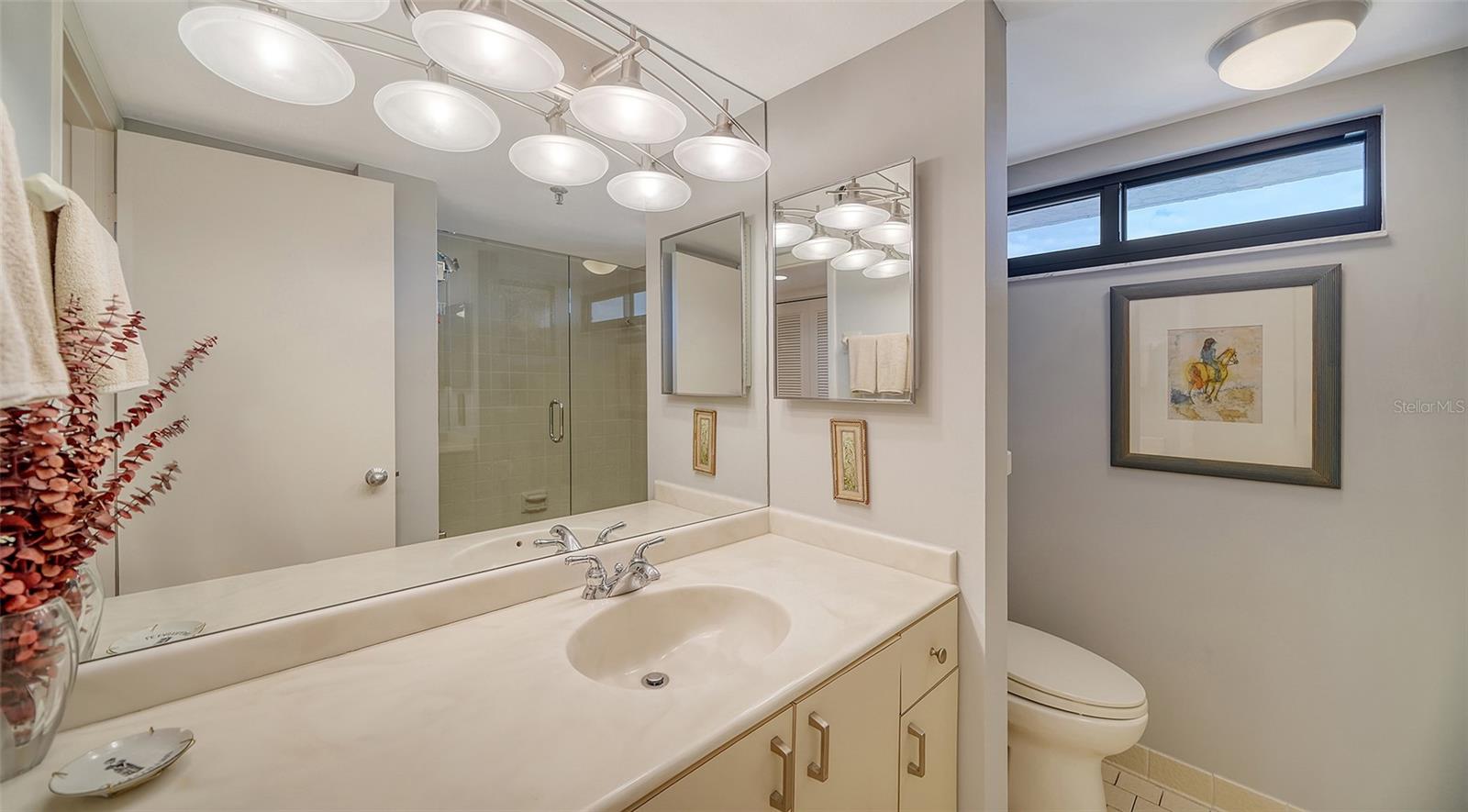 Image 19 of 36 For 4545 Gulf Of Mexico Drive 408