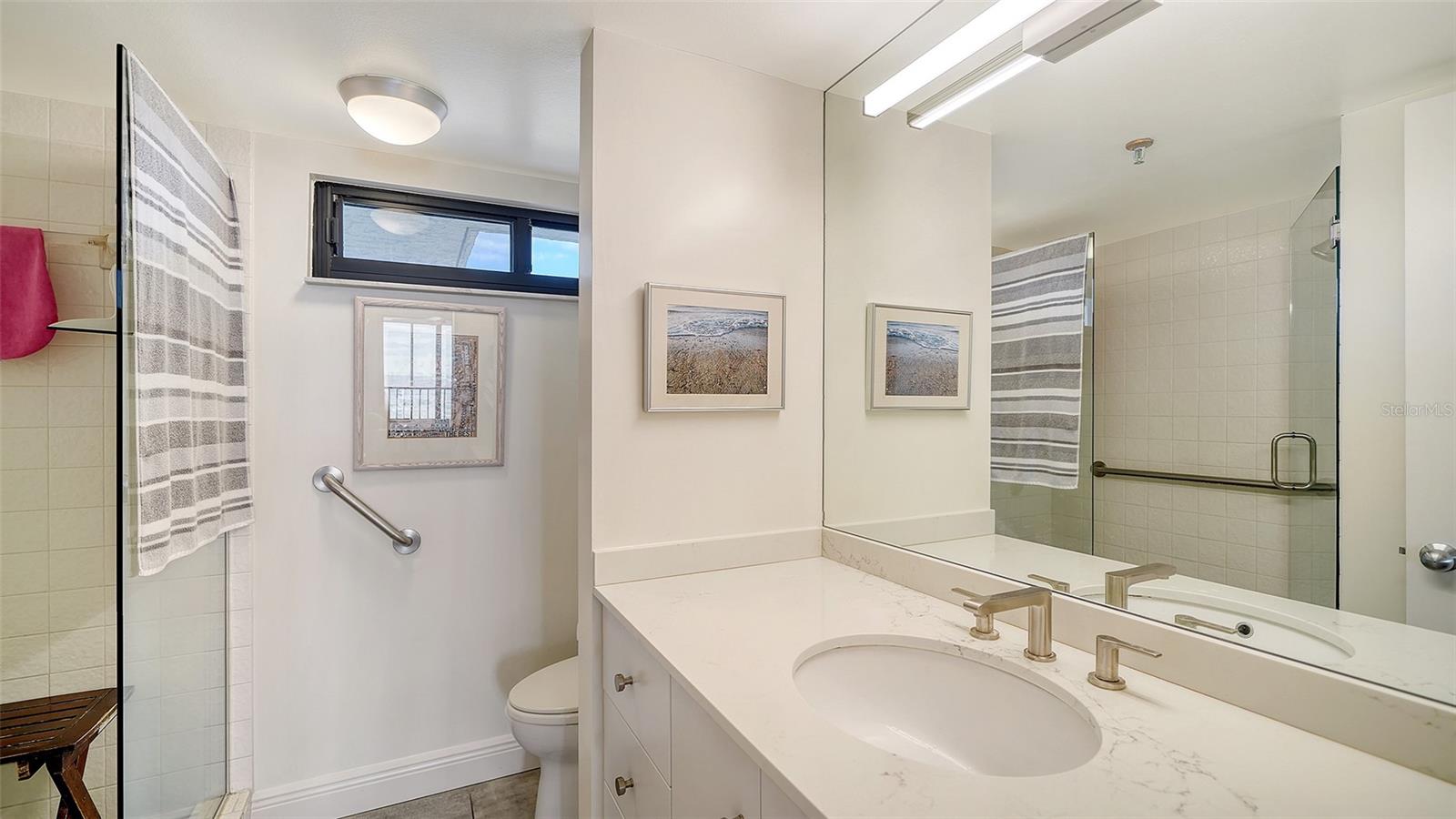 Image 21 of 36 For 4545 Gulf Of Mexico Drive 408