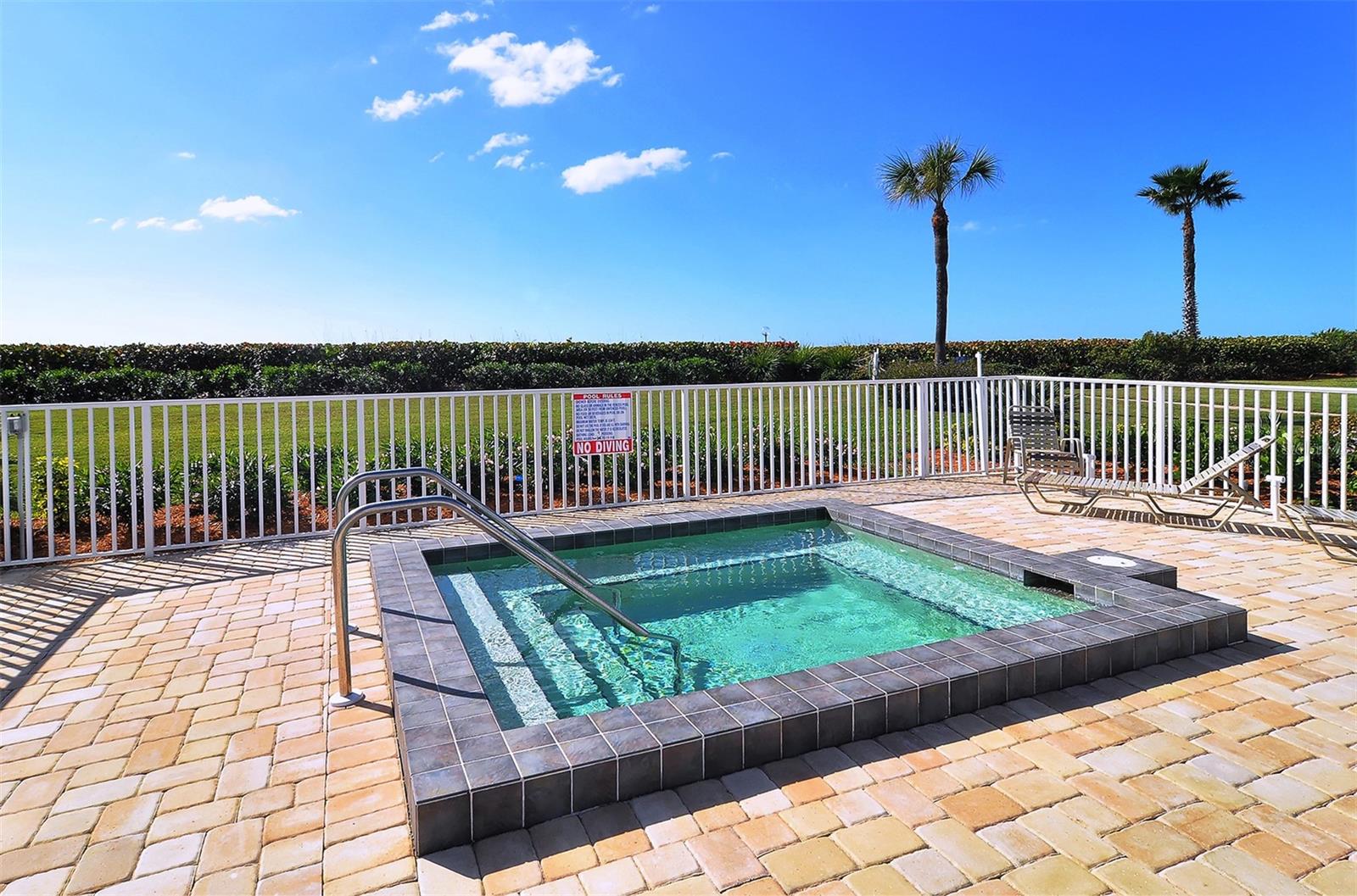 Image 31 of 36 For 4545 Gulf Of Mexico Drive 408