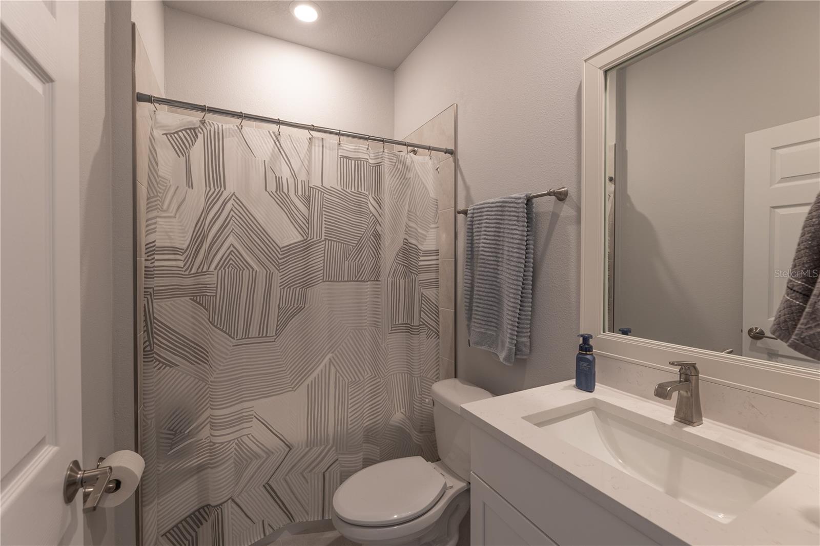 Image 23 of 28 For 1403 Columbia Avenue