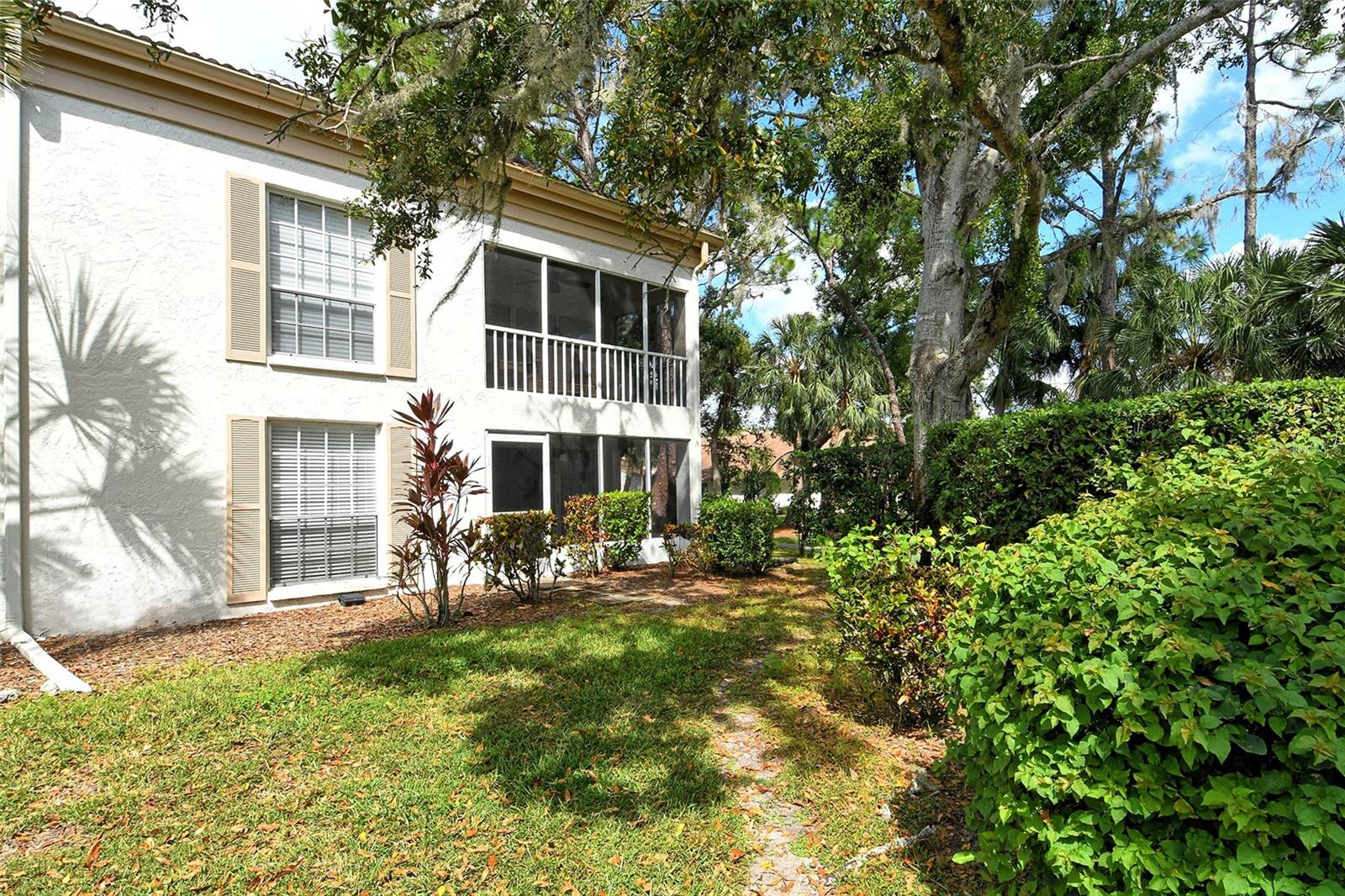 Image 33 of 49 For 5246 Marsh Field Lane 1