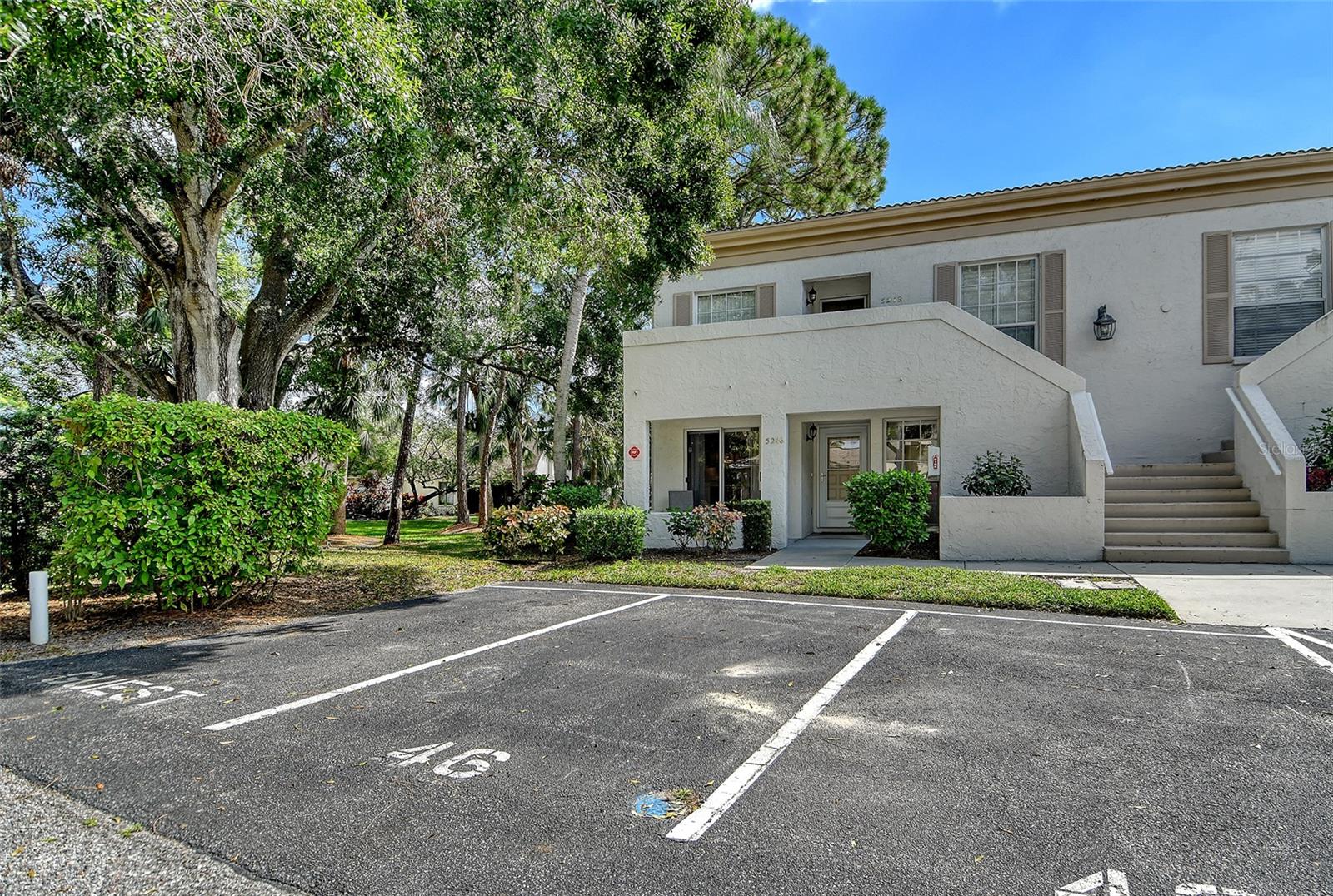Image 36 of 49 For 5246 Marsh Field Lane 1