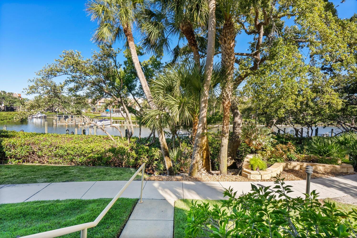 Image 11 of 31 For 6350 Midnight Cove Road 710