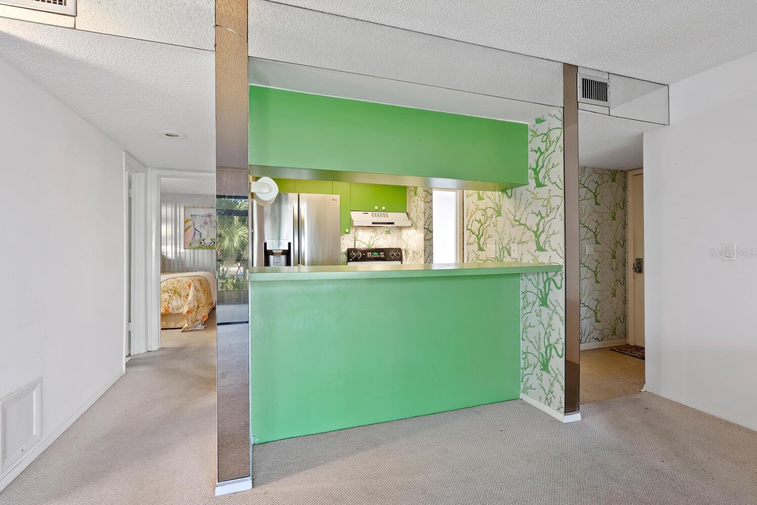 Image 15 of 31 For 6350 Midnight Cove Road 710