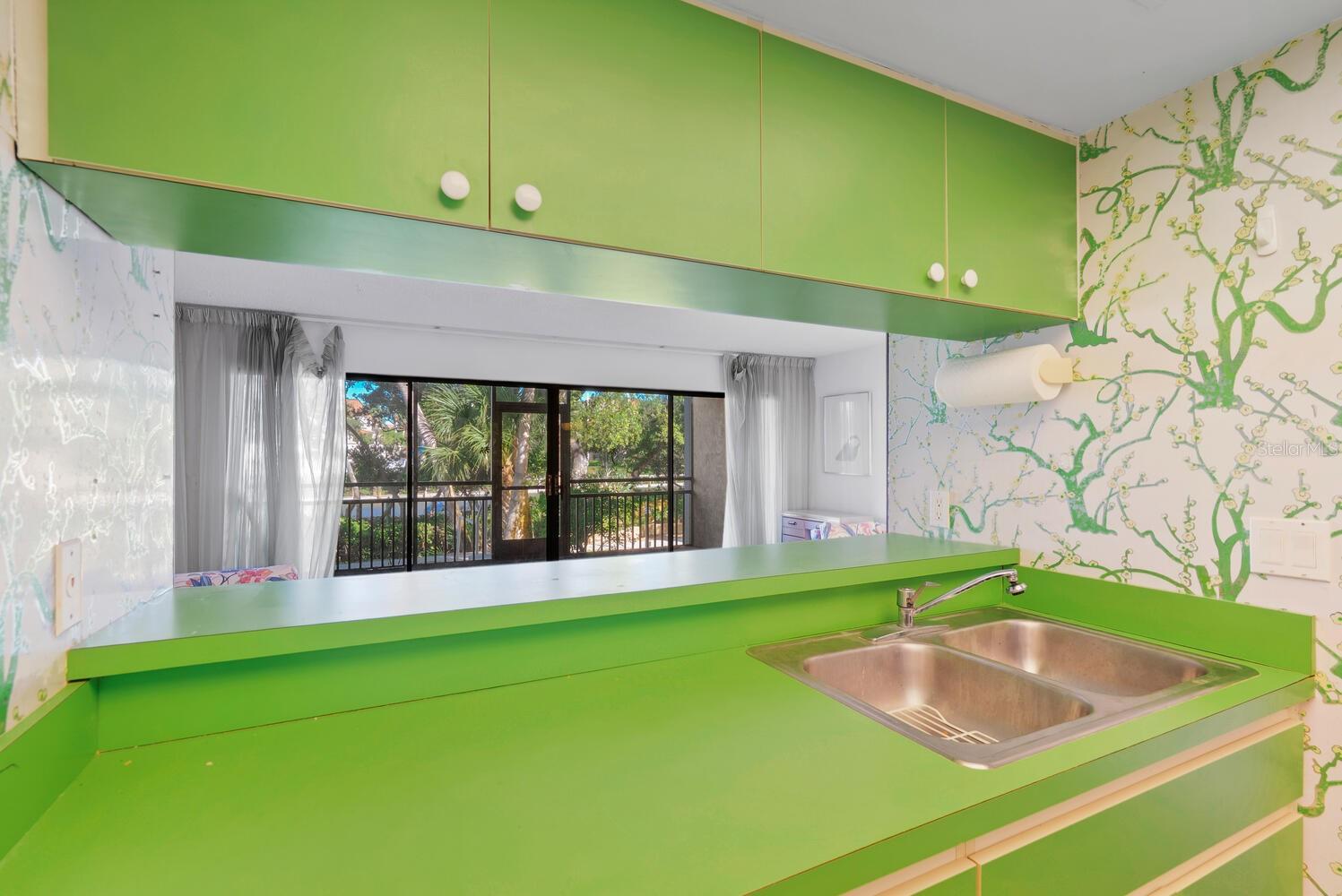 Image 18 of 31 For 6350 Midnight Cove Road 710