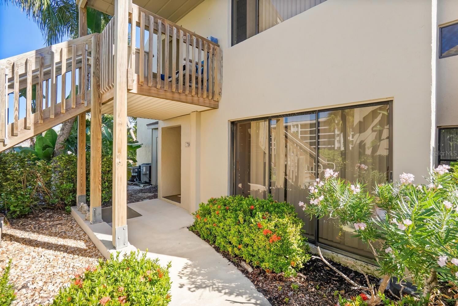 Image 4 of 31 For 6350 Midnight Cove Road 710