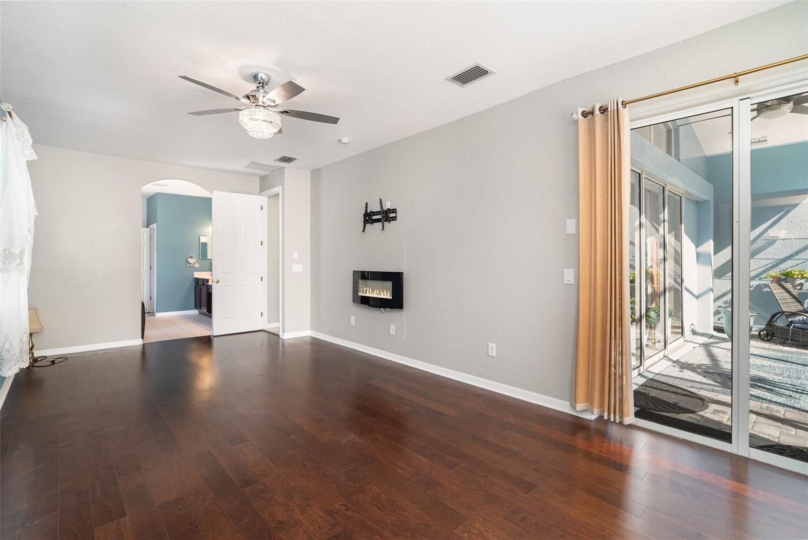 Image 13 of 40 For 4409 85th Avenue Circle E