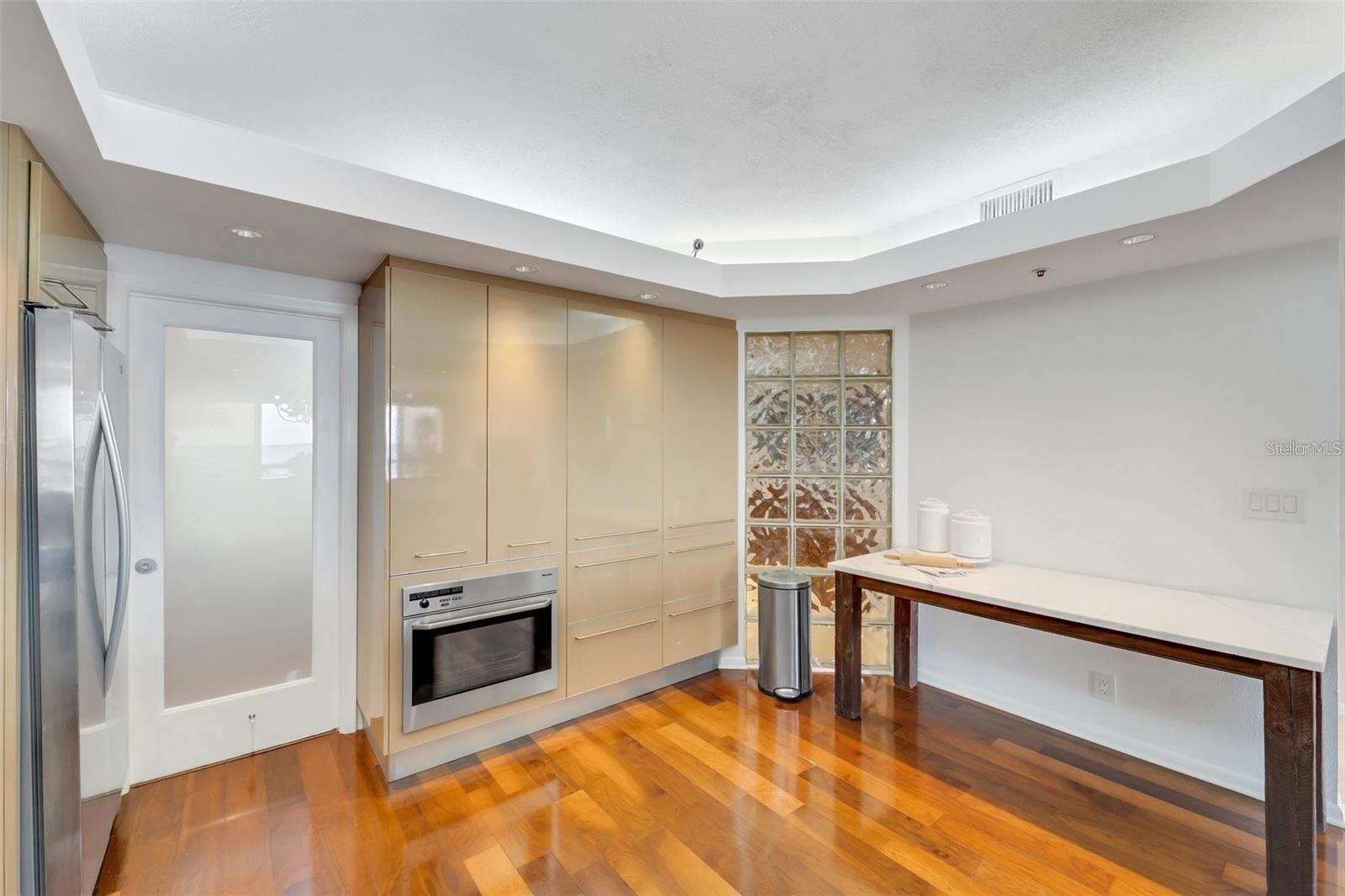 Image 11 of 64 For 2110 Harbourside Drive 526