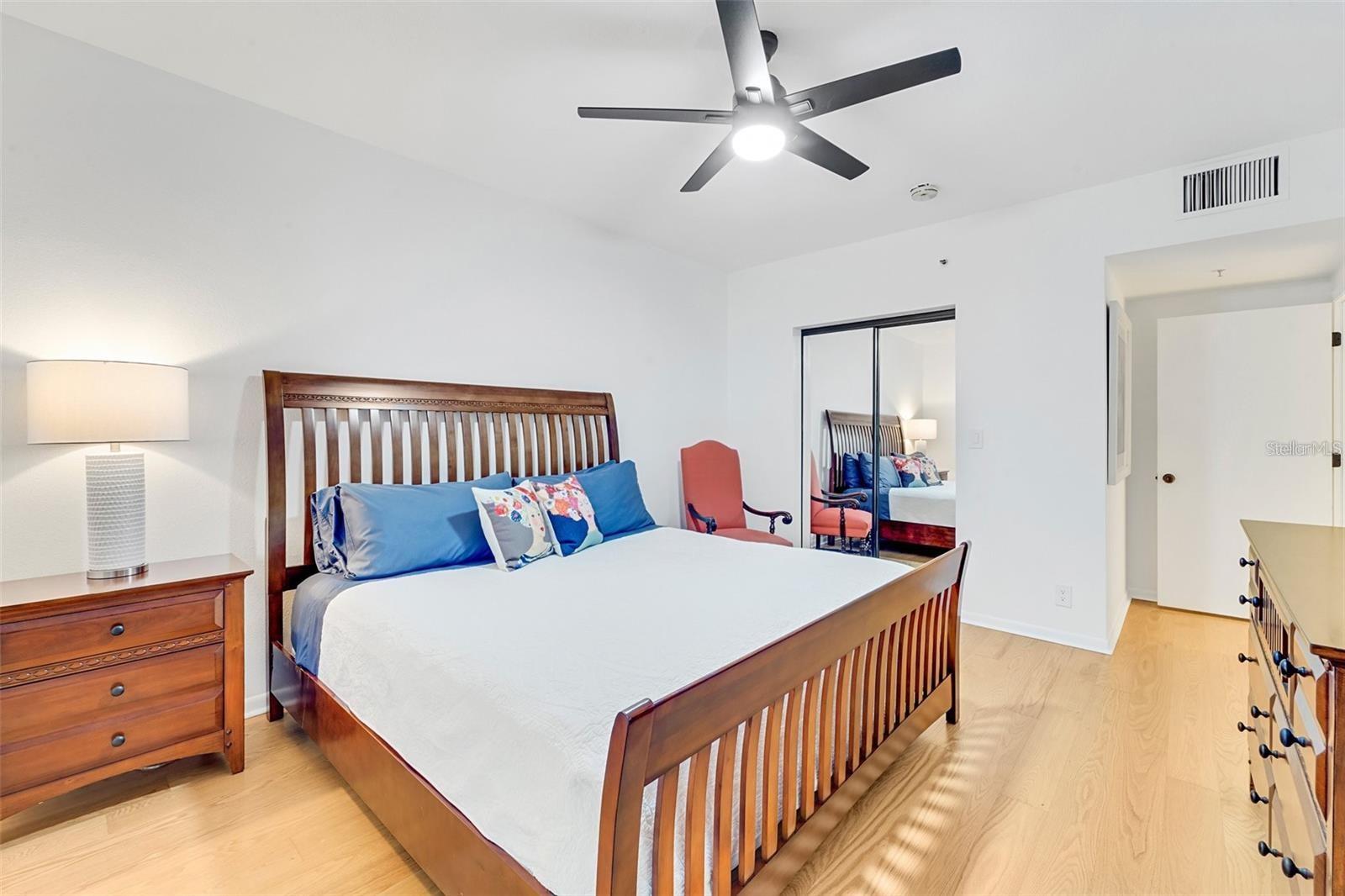Image 28 of 64 For 2110 Harbourside Drive 526