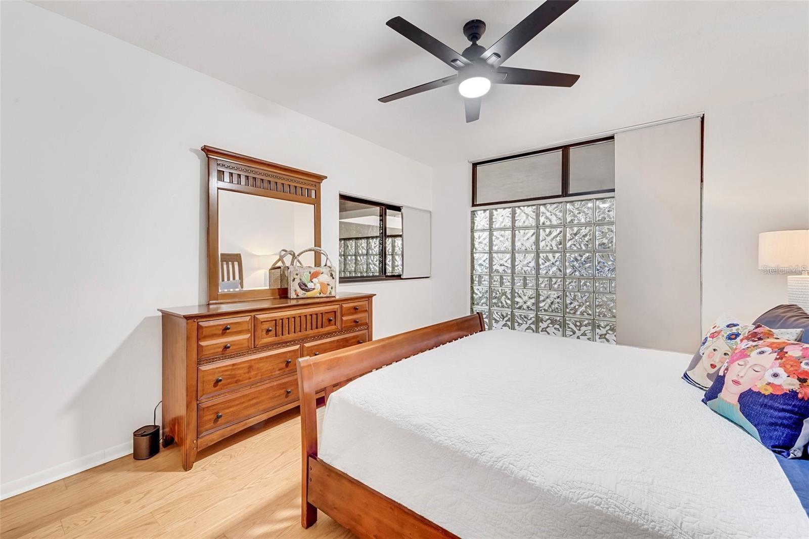 Image 30 of 64 For 2110 Harbourside Drive 526