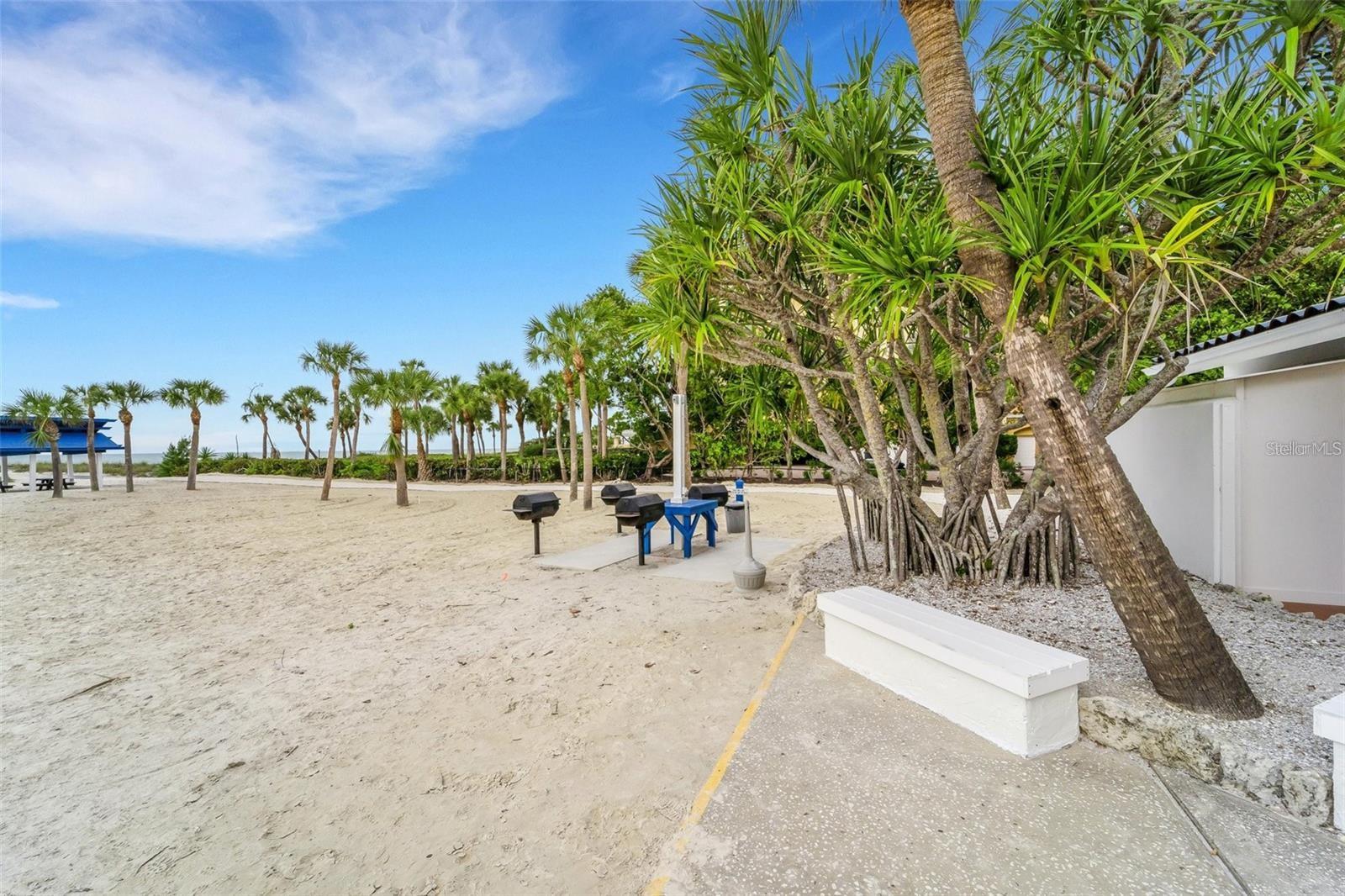 Image 42 of 64 For 2110 Harbourside Drive 526