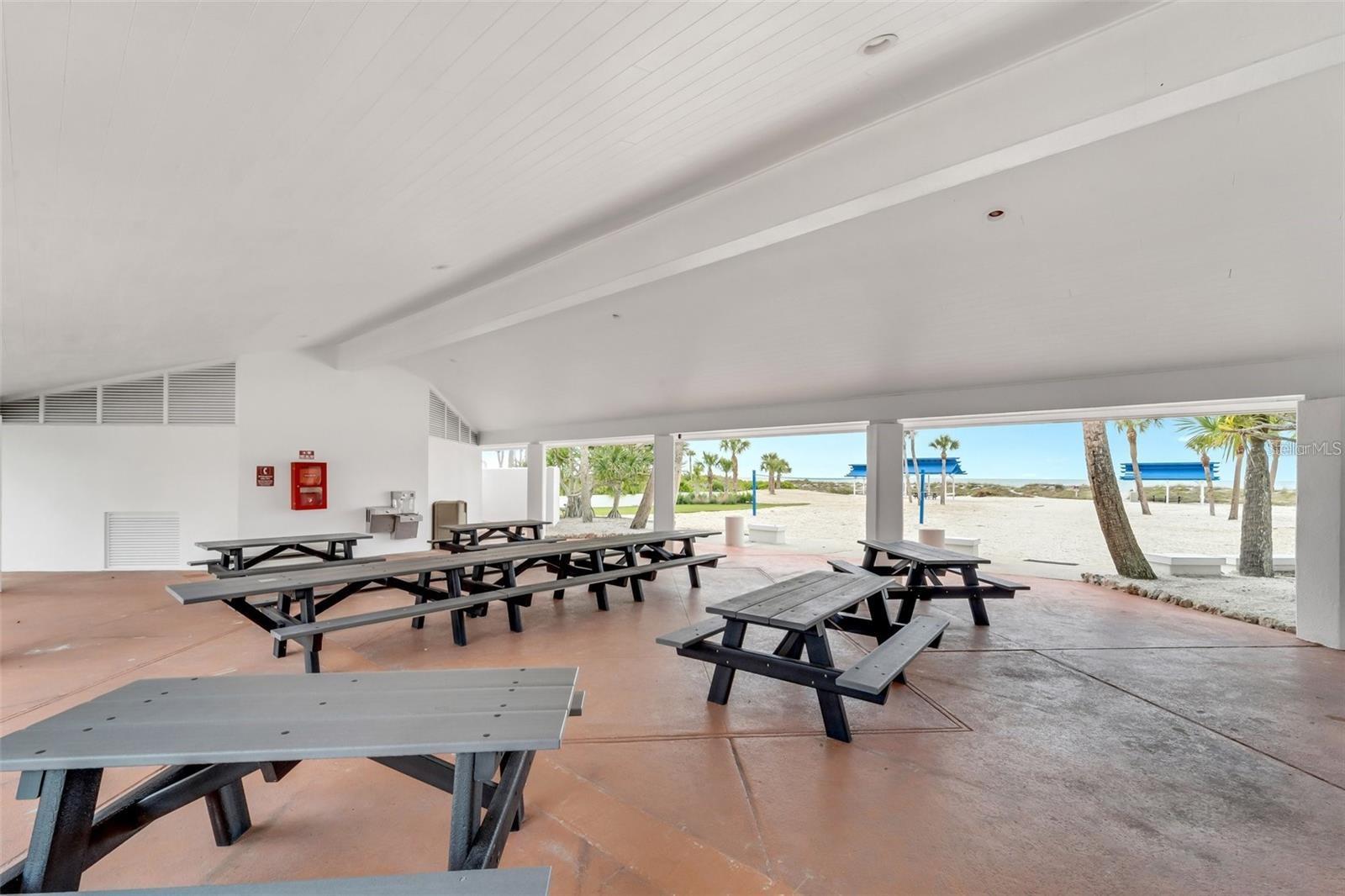 Image 44 of 64 For 2110 Harbourside Drive 526