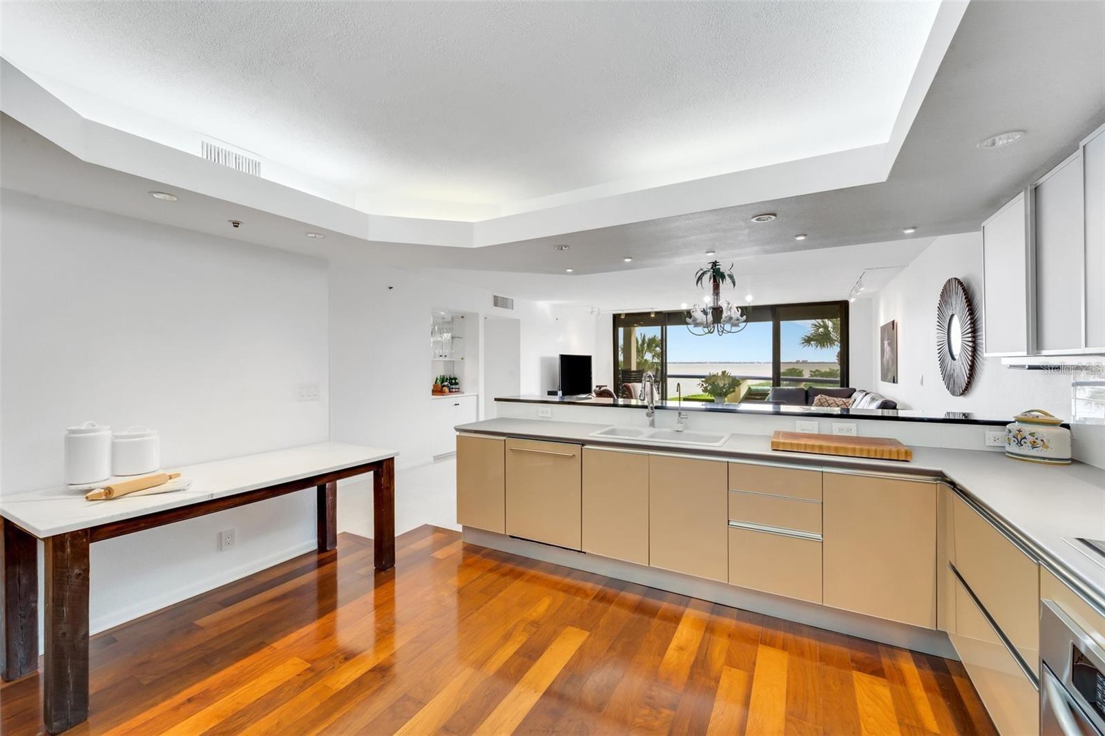 Image 9 of 64 For 2110 Harbourside Drive 526