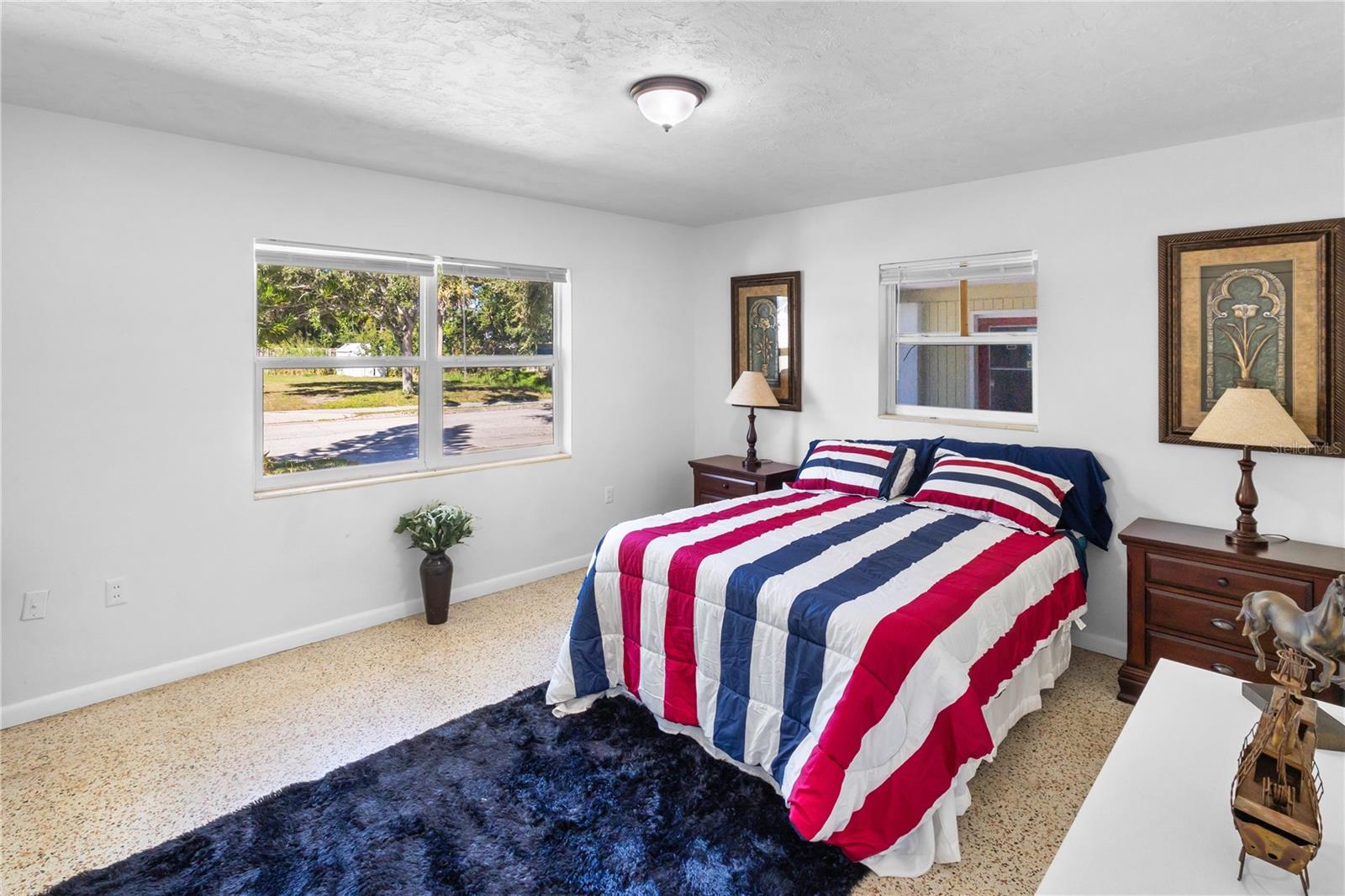 Image 7 of 17 For 2695 East Avenue