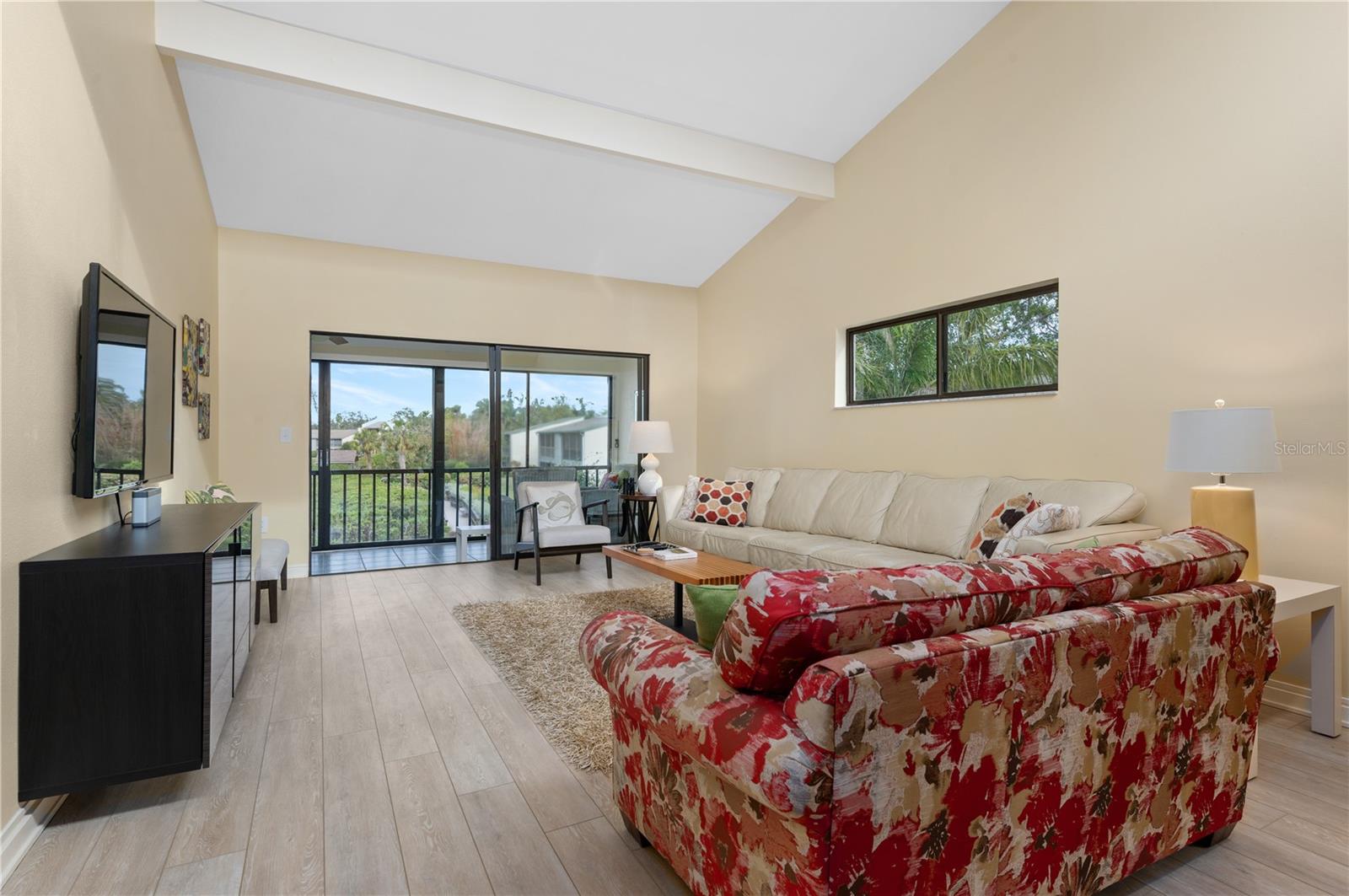 Image 13 of 40 For 1603 Bayhouse Point Drive 212