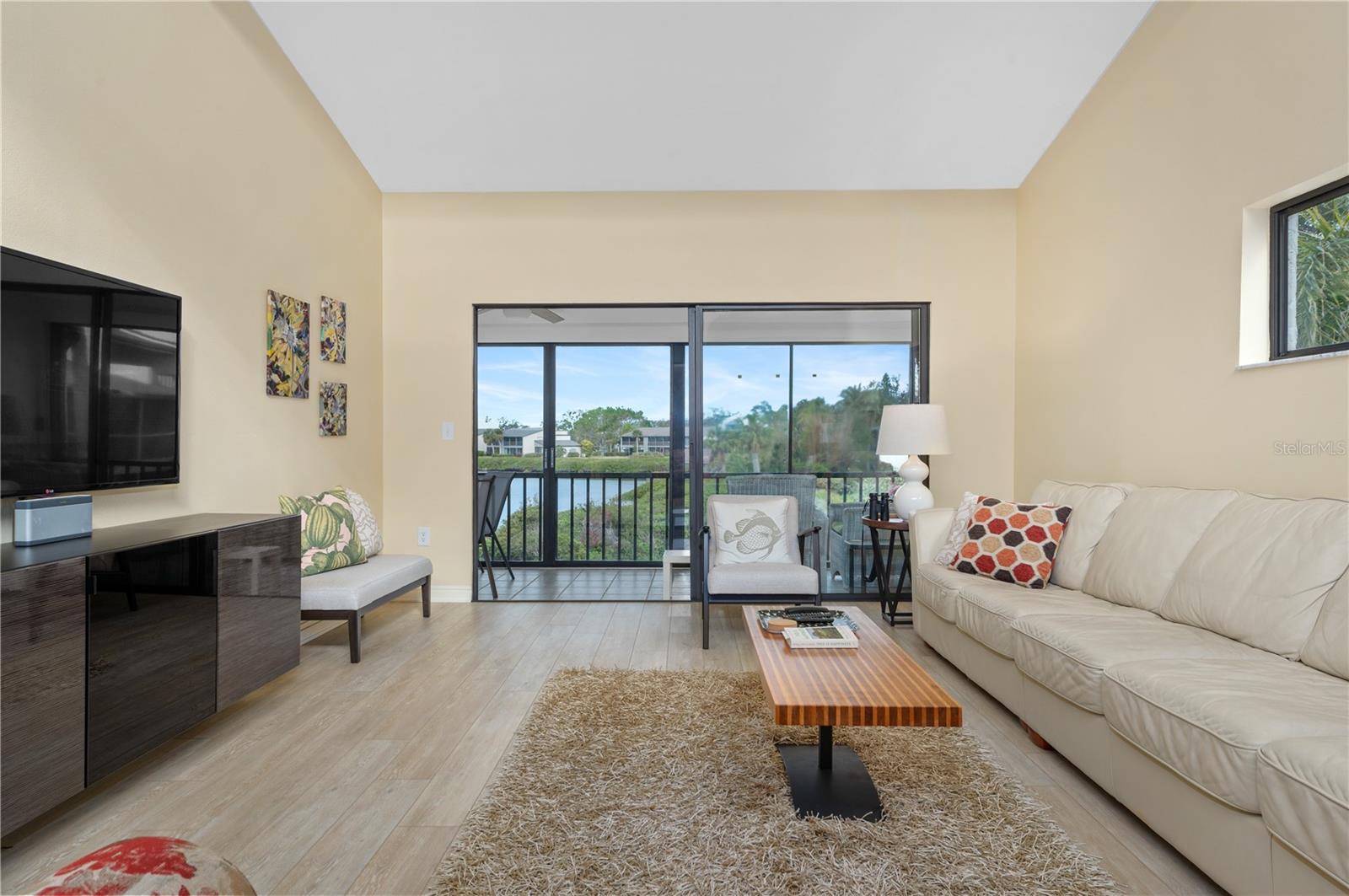 Image 15 of 40 For 1603 Bayhouse Point Drive 212