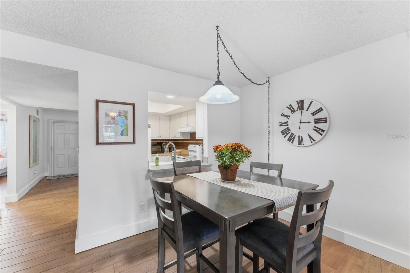 Image 10 of 36 For 1005 40th Street 5
