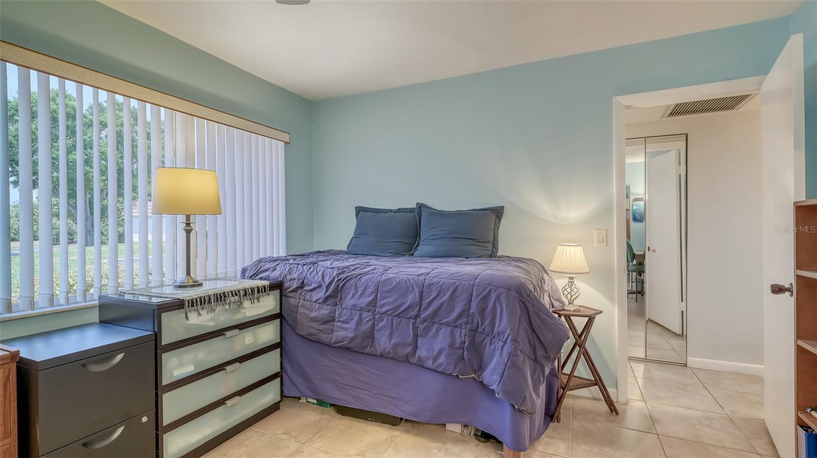 Image 35 of 86 For 2016 Riverbluff Parkway V328