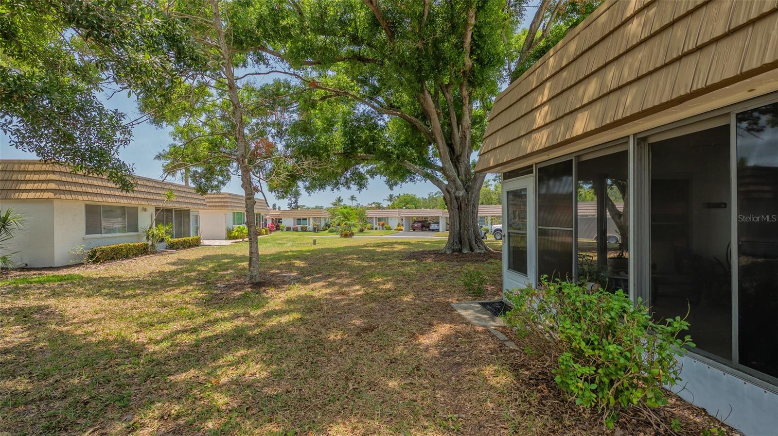 Image 42 of 86 For 2016 Riverbluff Parkway V328