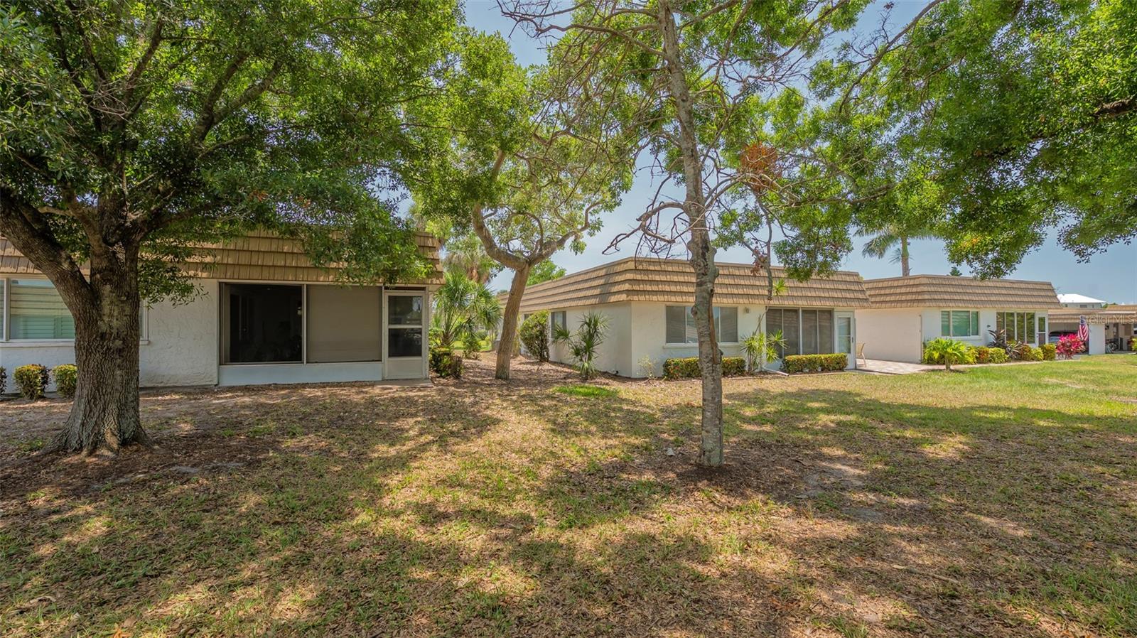 Image 43 of 86 For 2016 Riverbluff Parkway V328