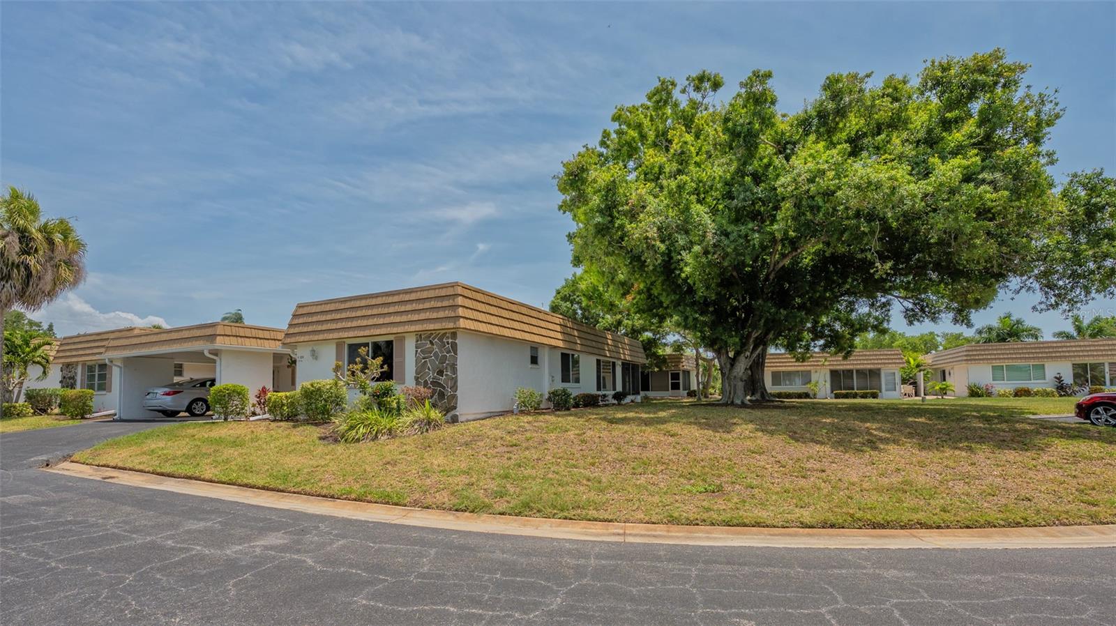 Image 46 of 86 For 2016 Riverbluff Parkway V328