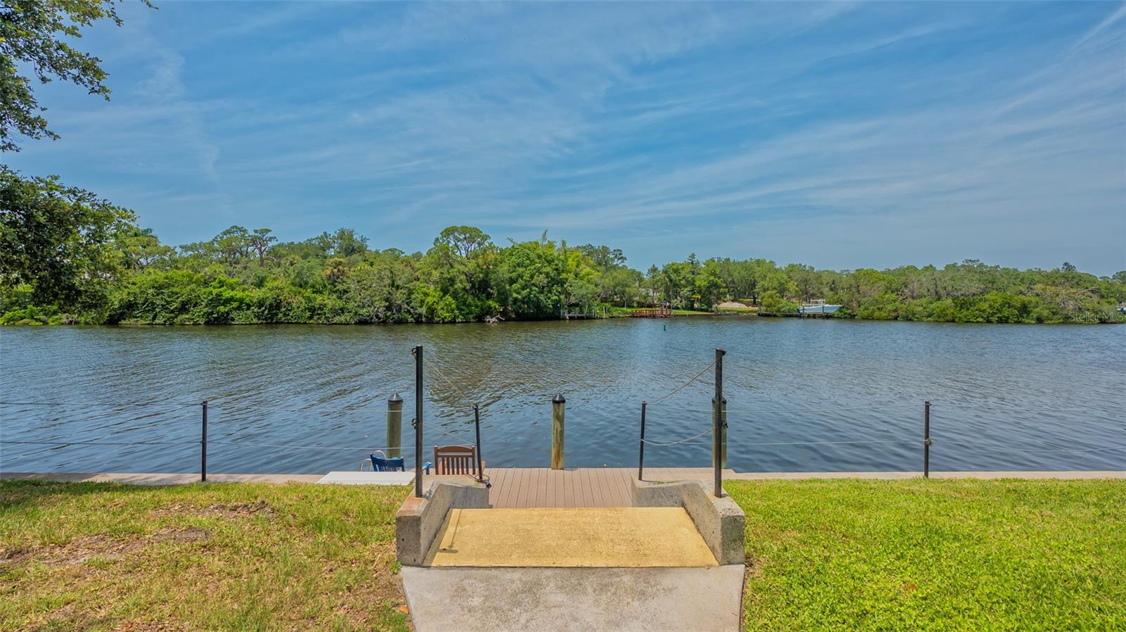 Image 47 of 86 For 2016 Riverbluff Parkway V328