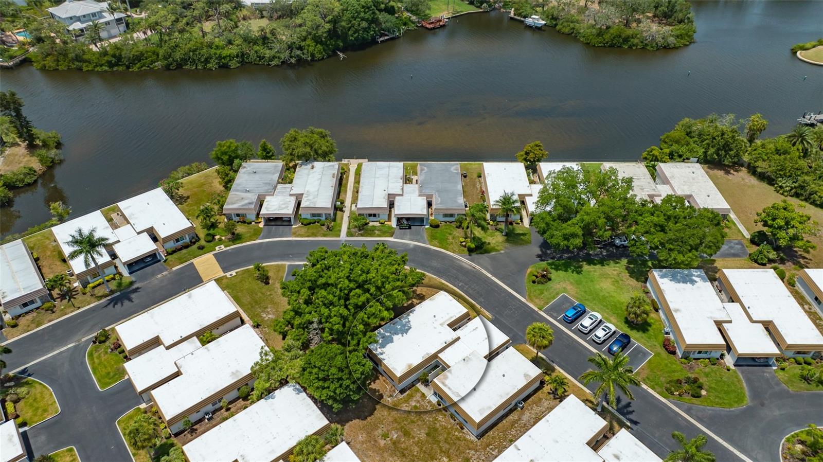 Image 56 of 86 For 2016 Riverbluff Parkway V328