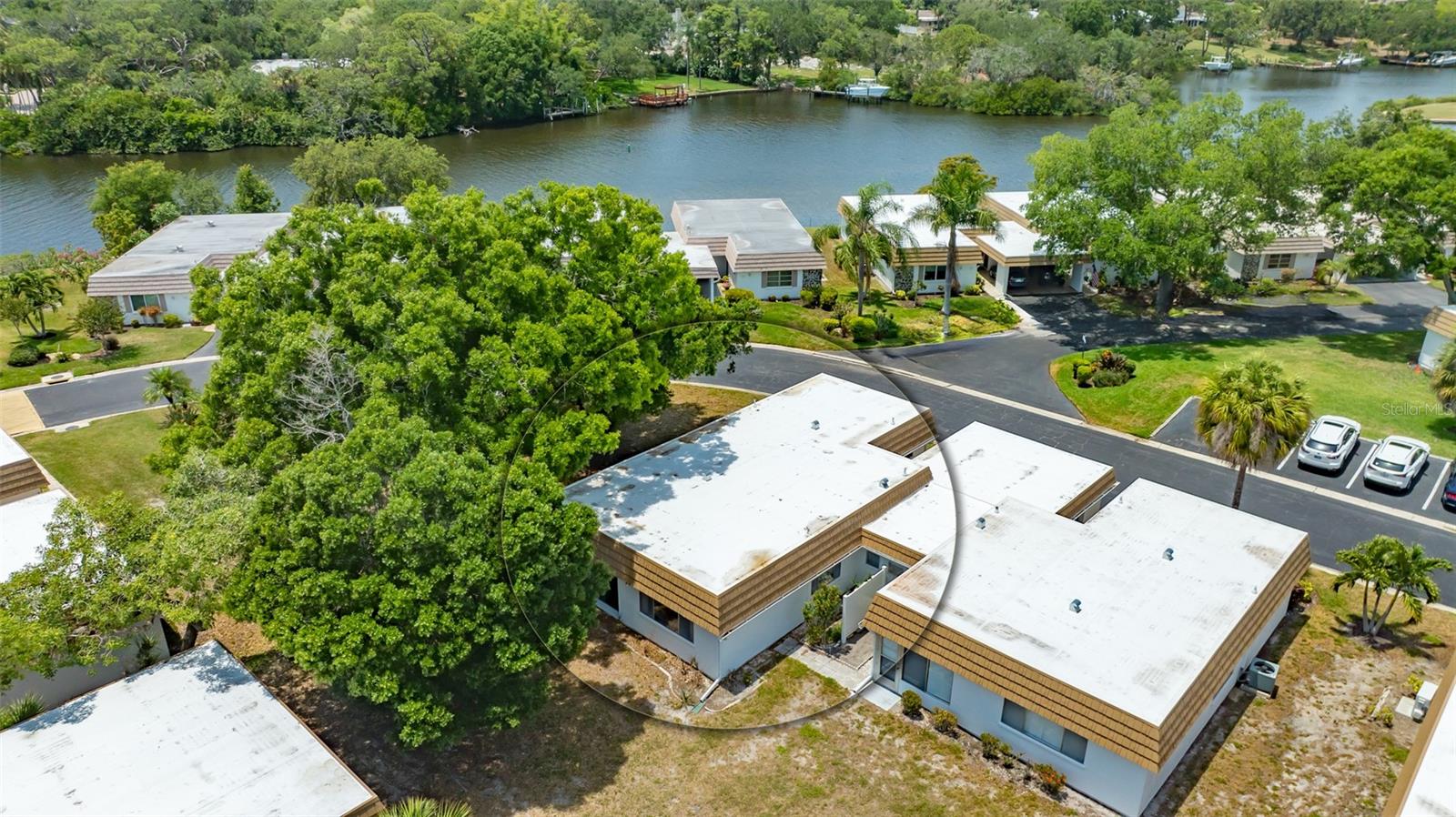 Image 57 of 86 For 2016 Riverbluff Parkway V328