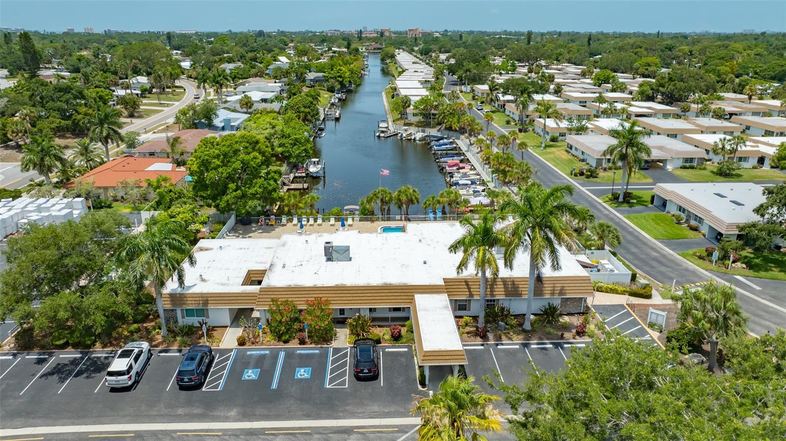 Image 64 of 86 For 2016 Riverbluff Parkway V328