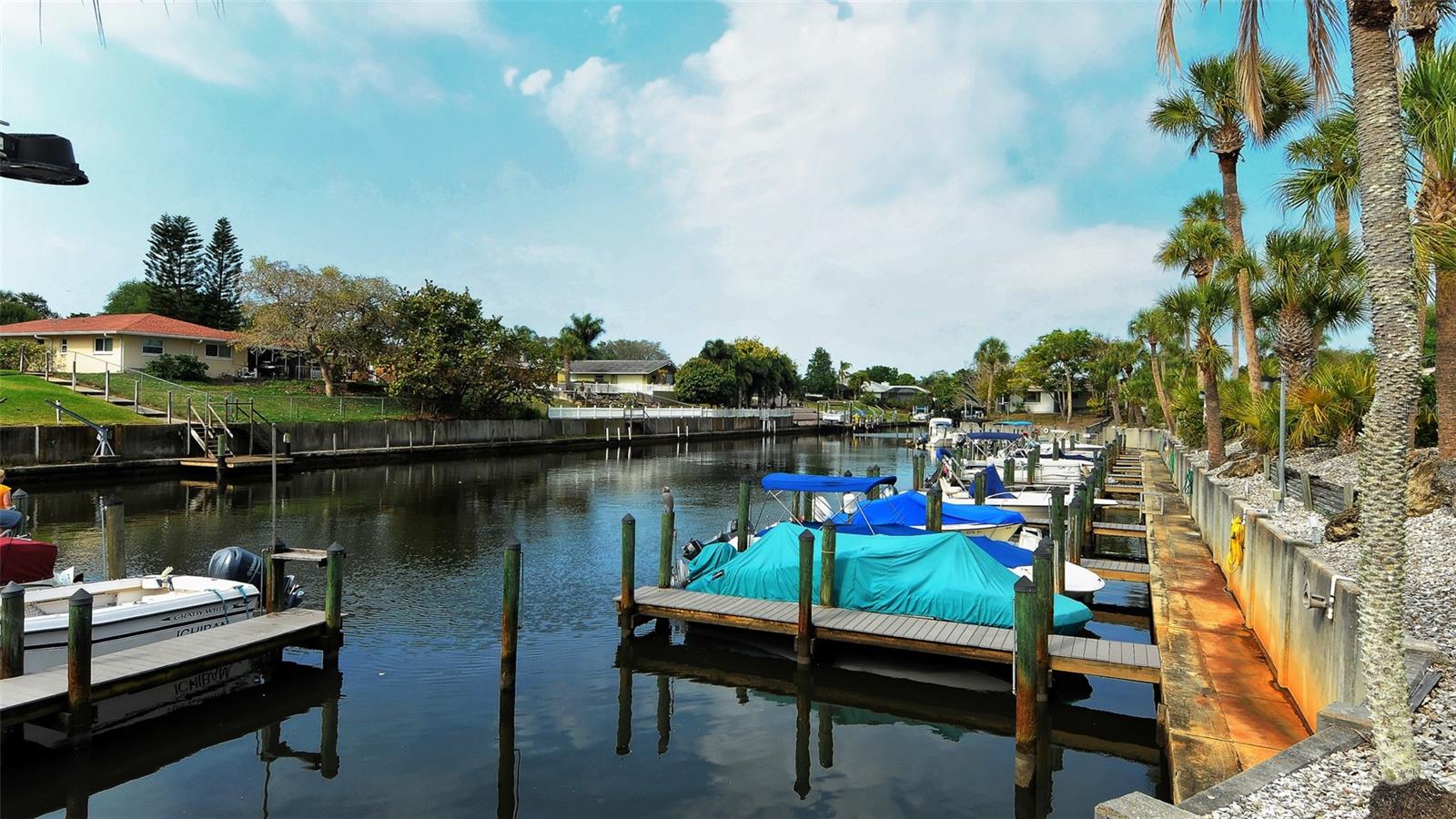Image 79 of 86 For 2016 Riverbluff Parkway V328