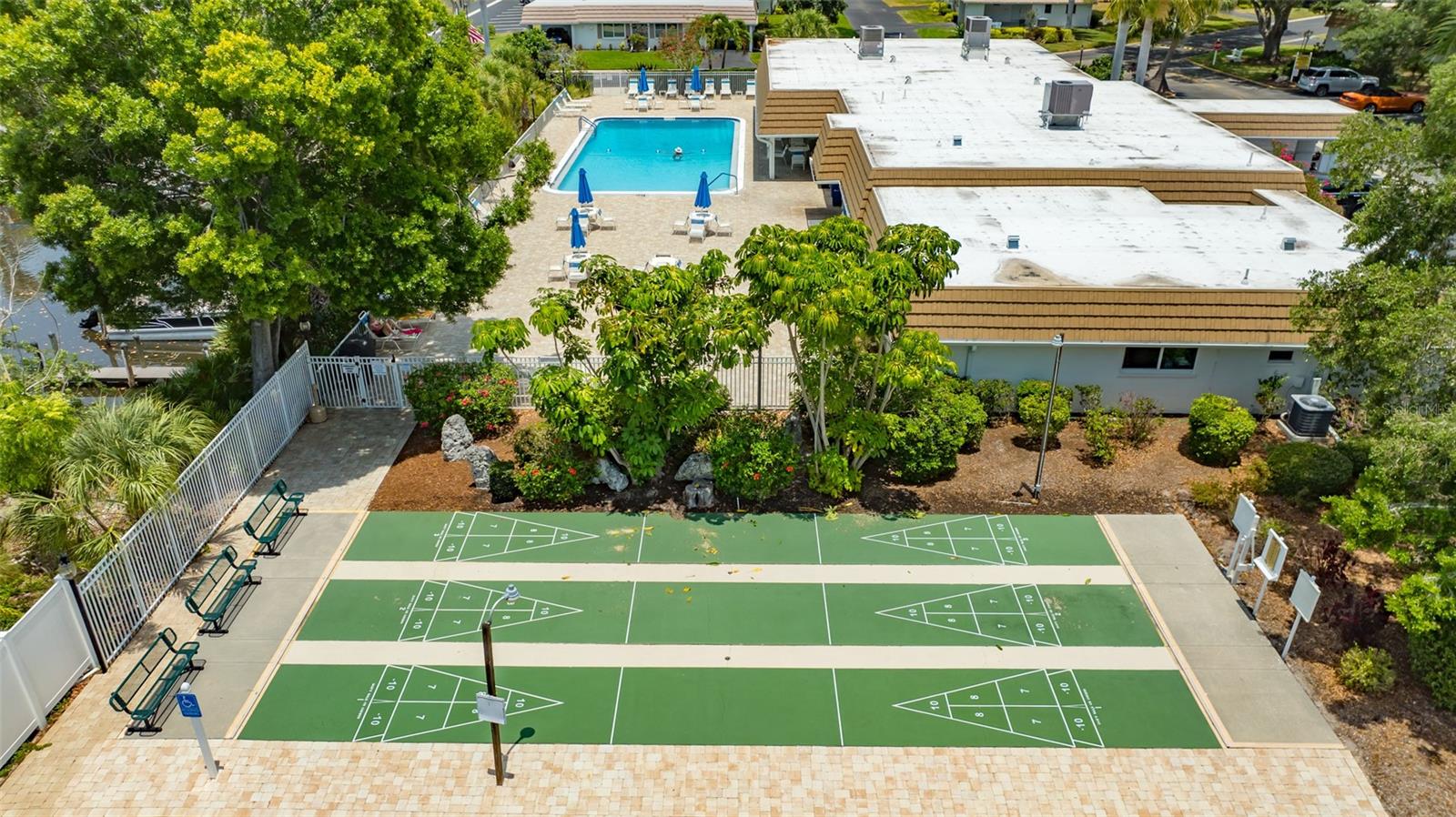 Image 81 of 86 For 2016 Riverbluff Parkway V328