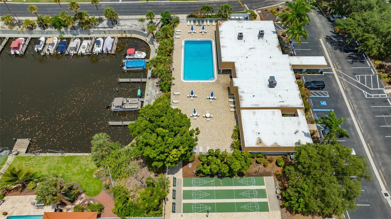 Image 82 of 86 For 2016 Riverbluff Parkway V328