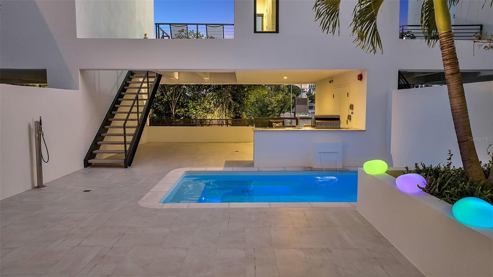 Image 12 of 57 For 1542 4th Street 210