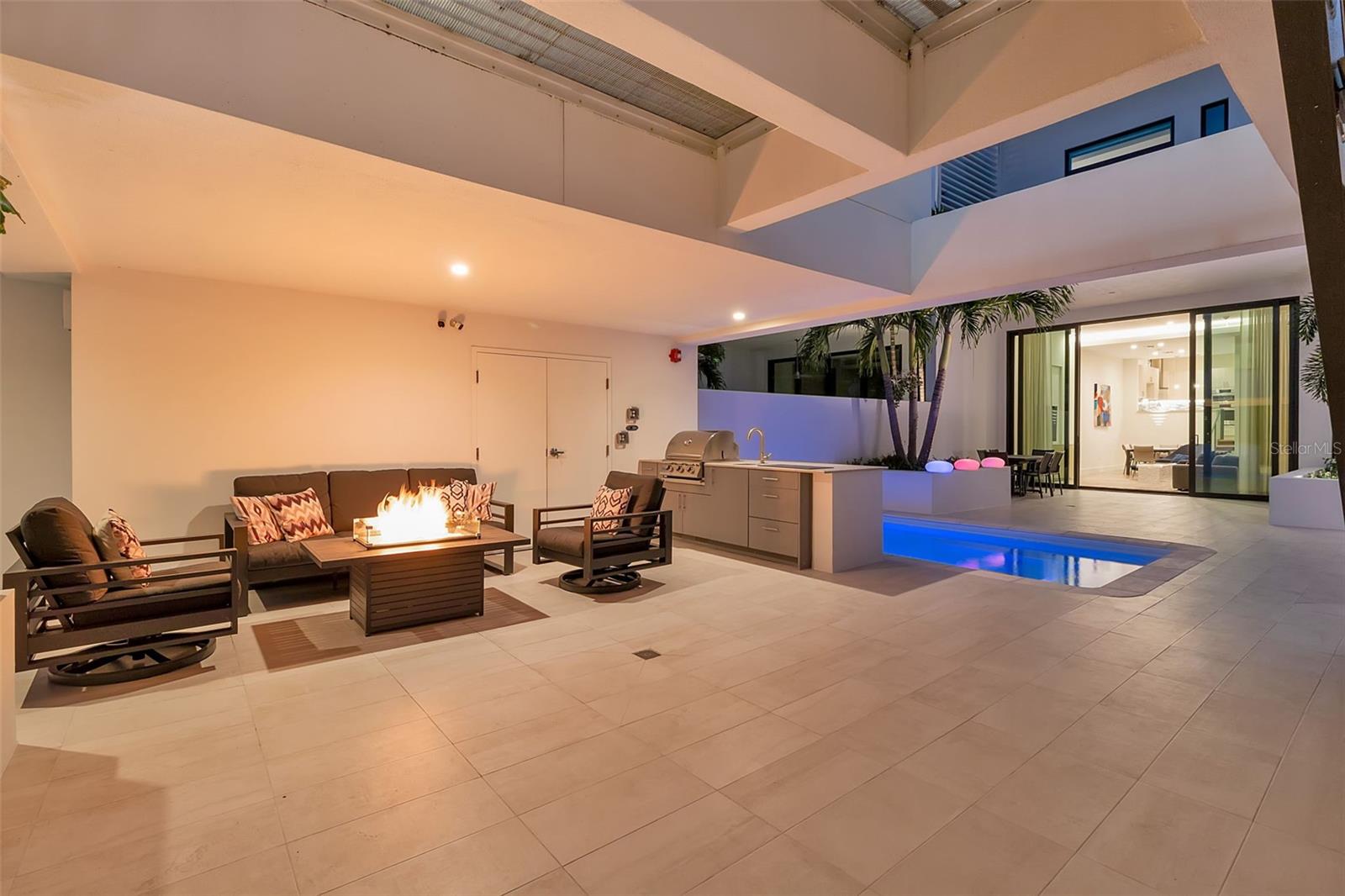 Image 14 of 57 For 1542 4th Street 210