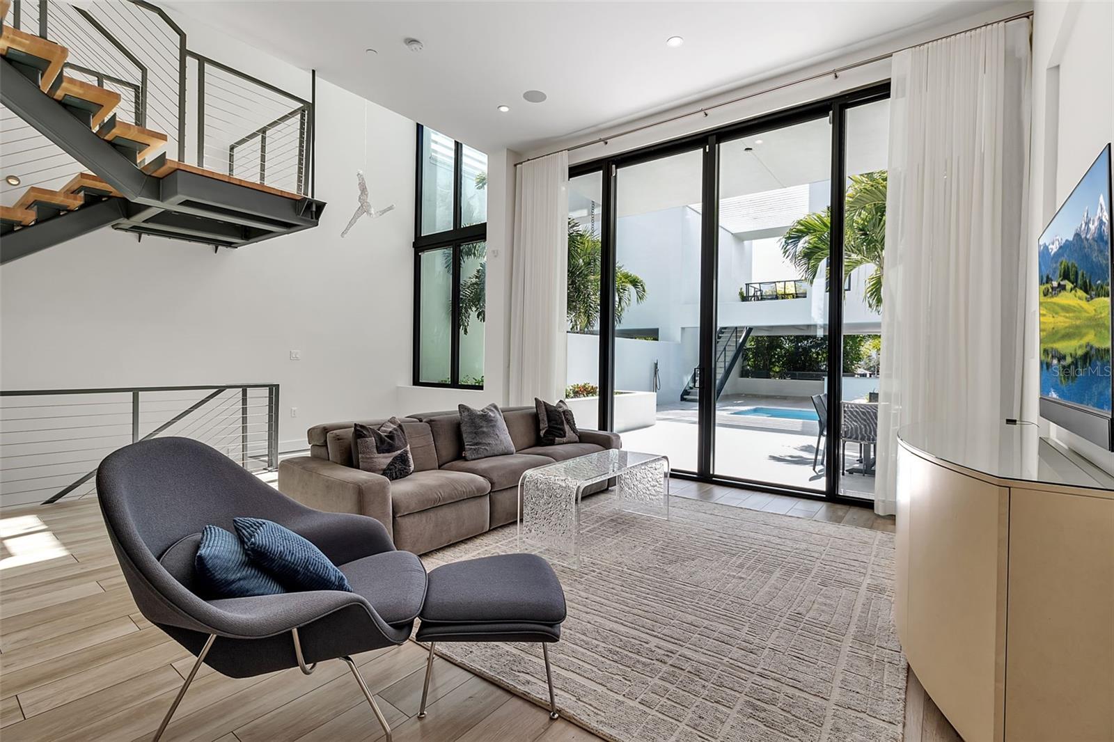 Image 19 of 57 For 1542 4th Street 210