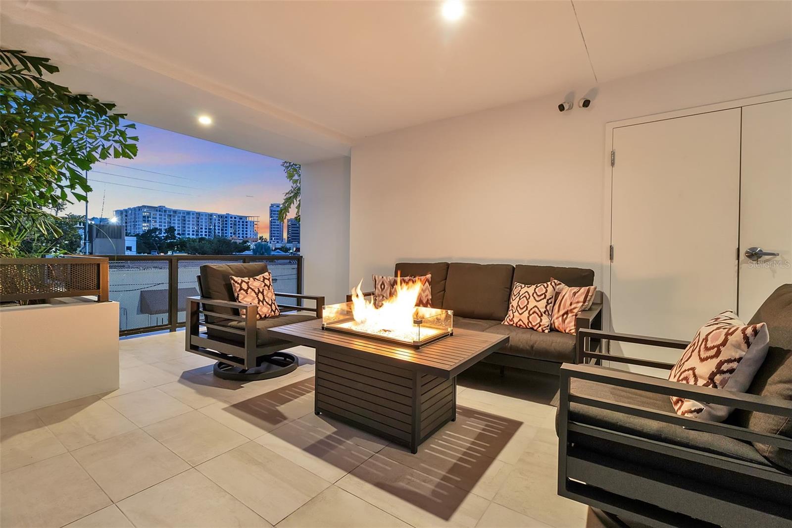 Image 2 of 57 For 1542 4th Street 210