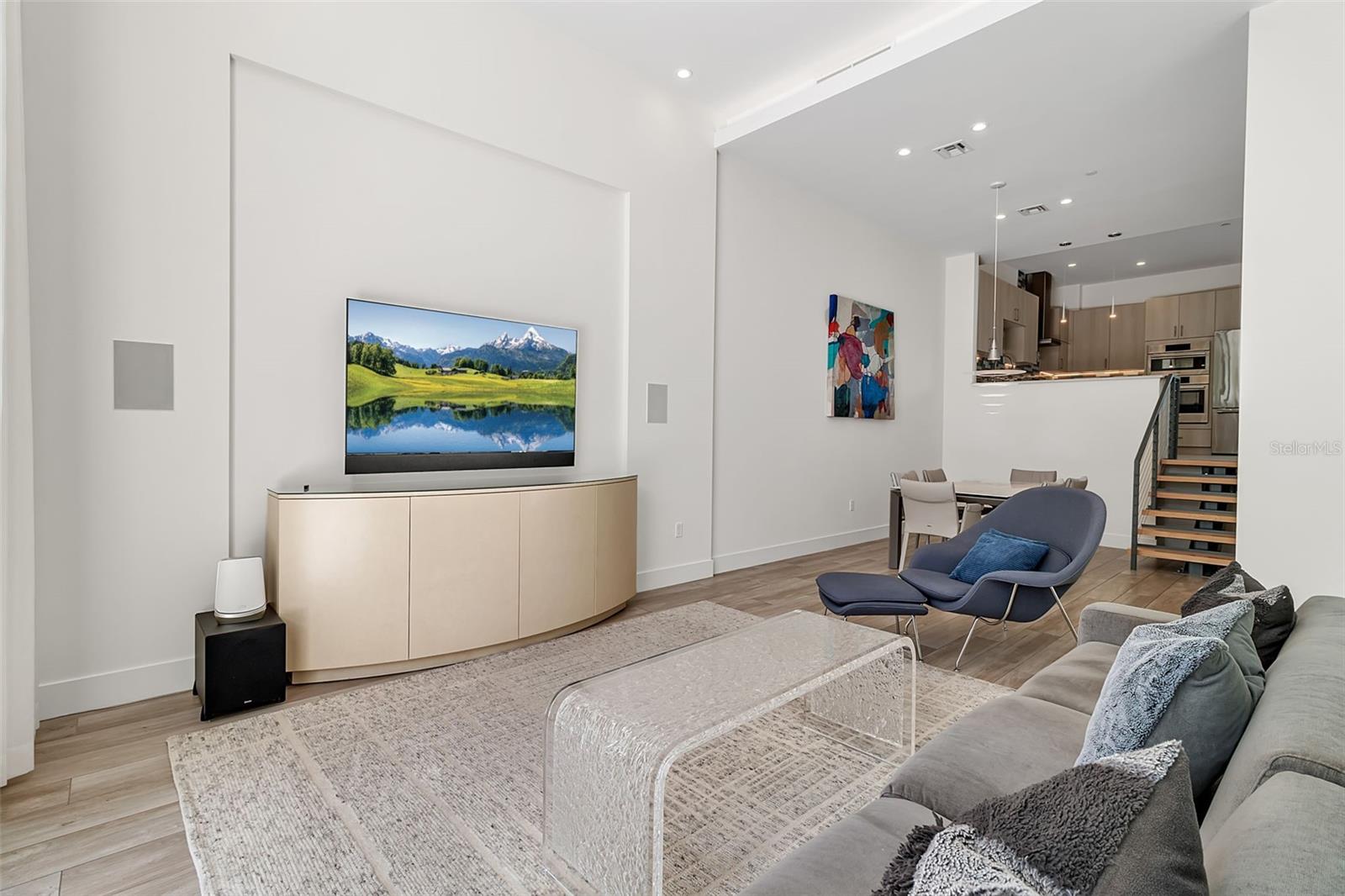 Image 22 of 57 For 1542 4th Street 210