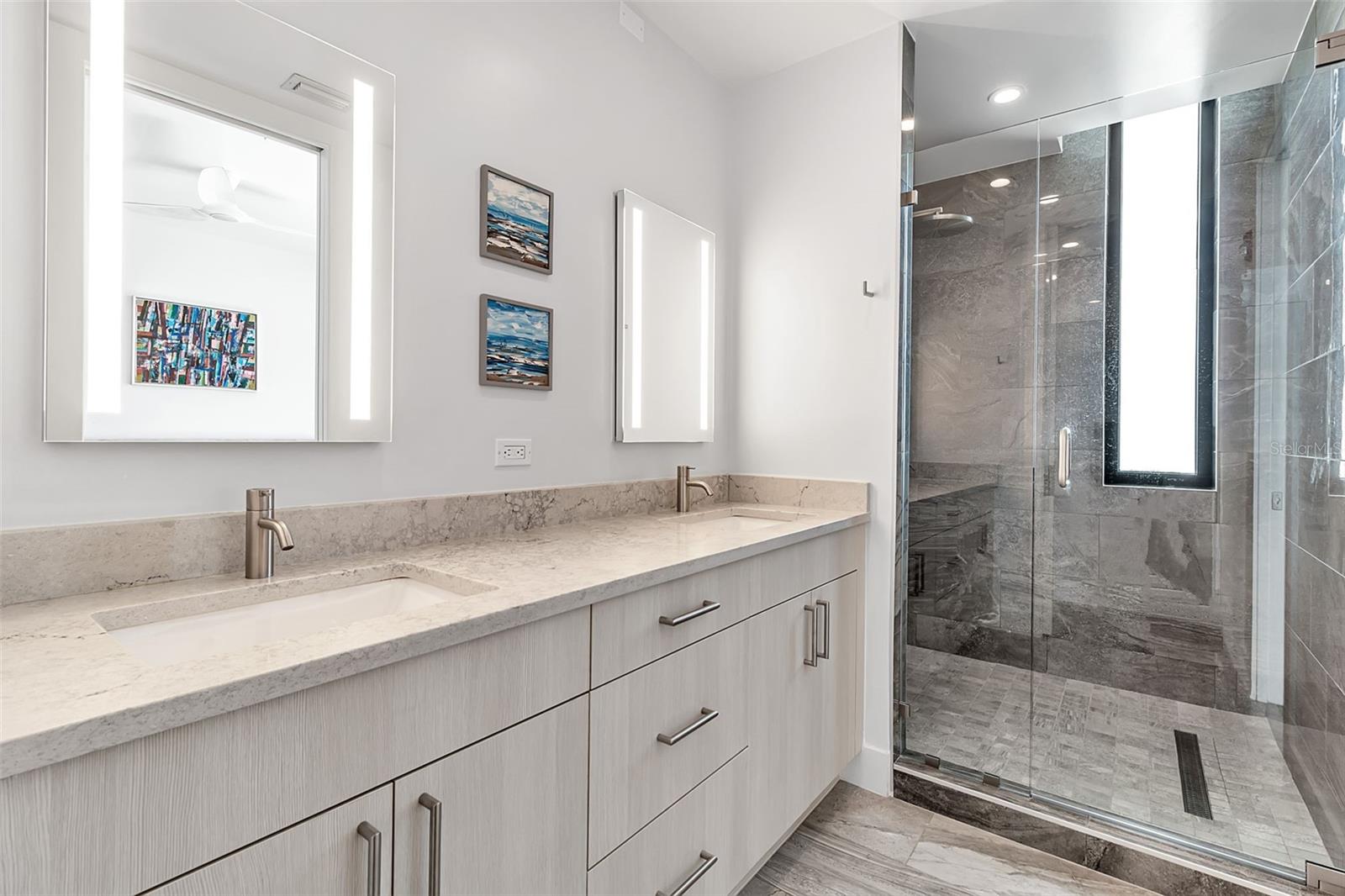 Image 38 of 57 For 1542 4th Street 210