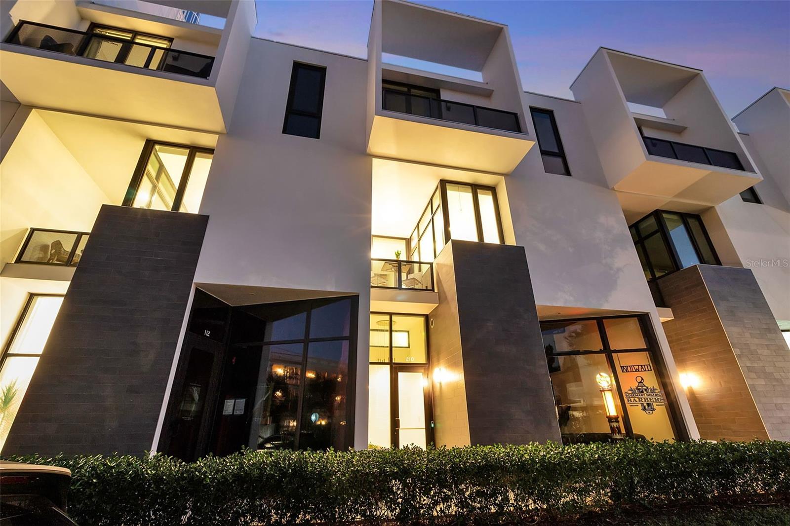 Image 5 of 57 For 1542 4th Street 210