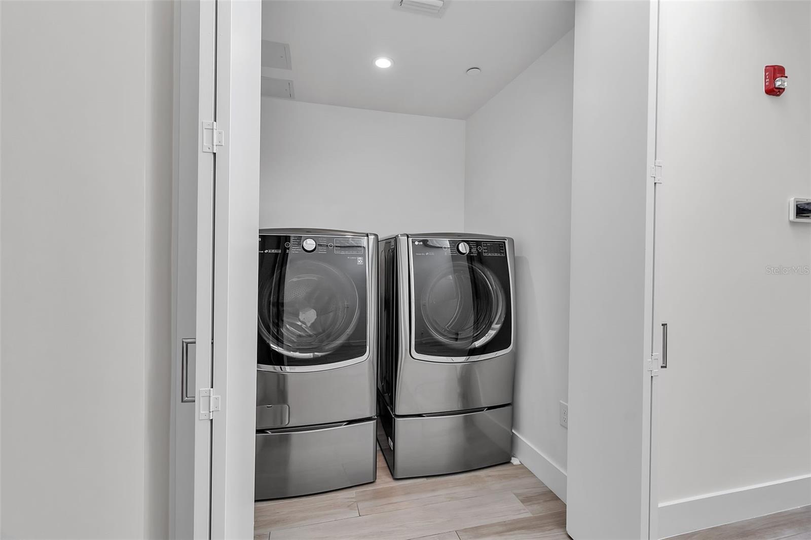 Image 54 of 57 For 1542 4th Street 210