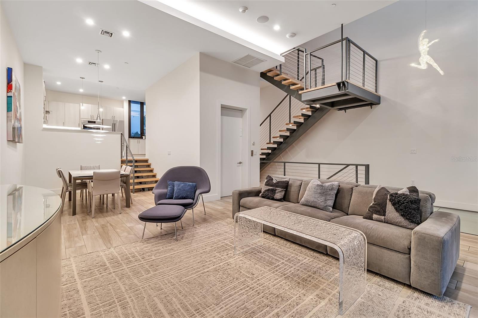 Image 9 of 57 For 1542 4th Street 210