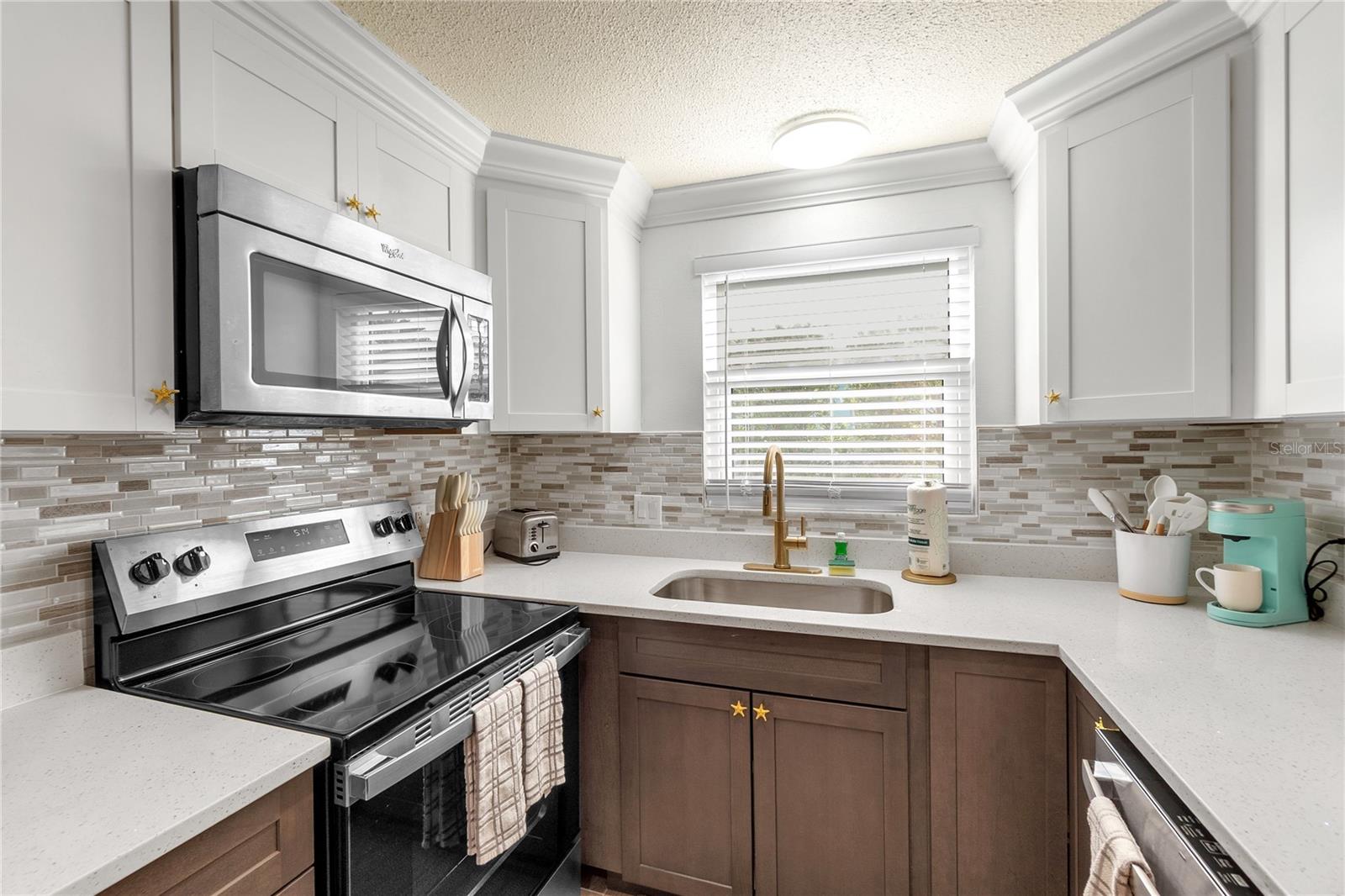 Image 10 of 33 For 407 63rd Street