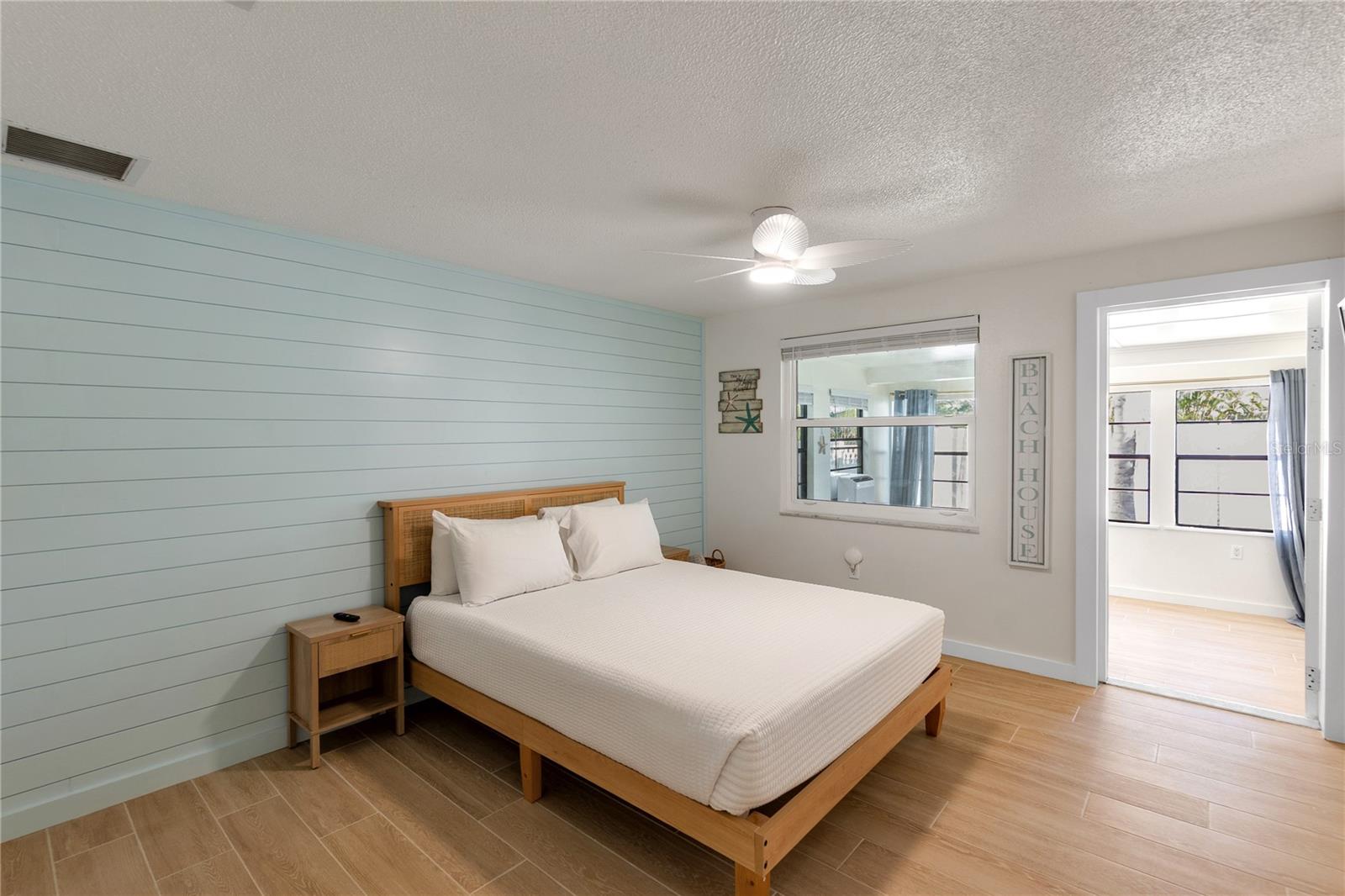 Image 17 of 33 For 407 63rd Street