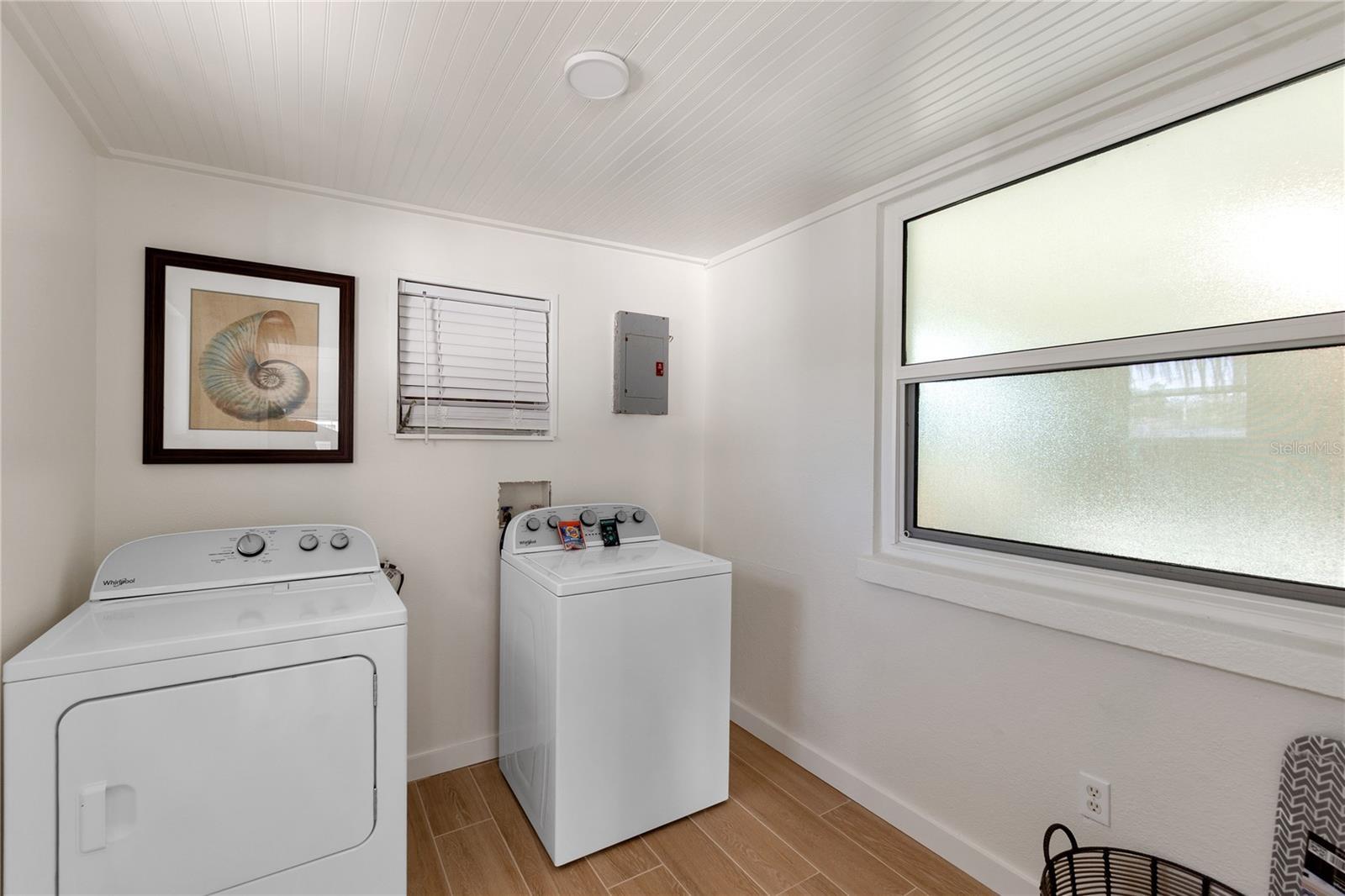 Image 19 of 33 For 407 63rd Street